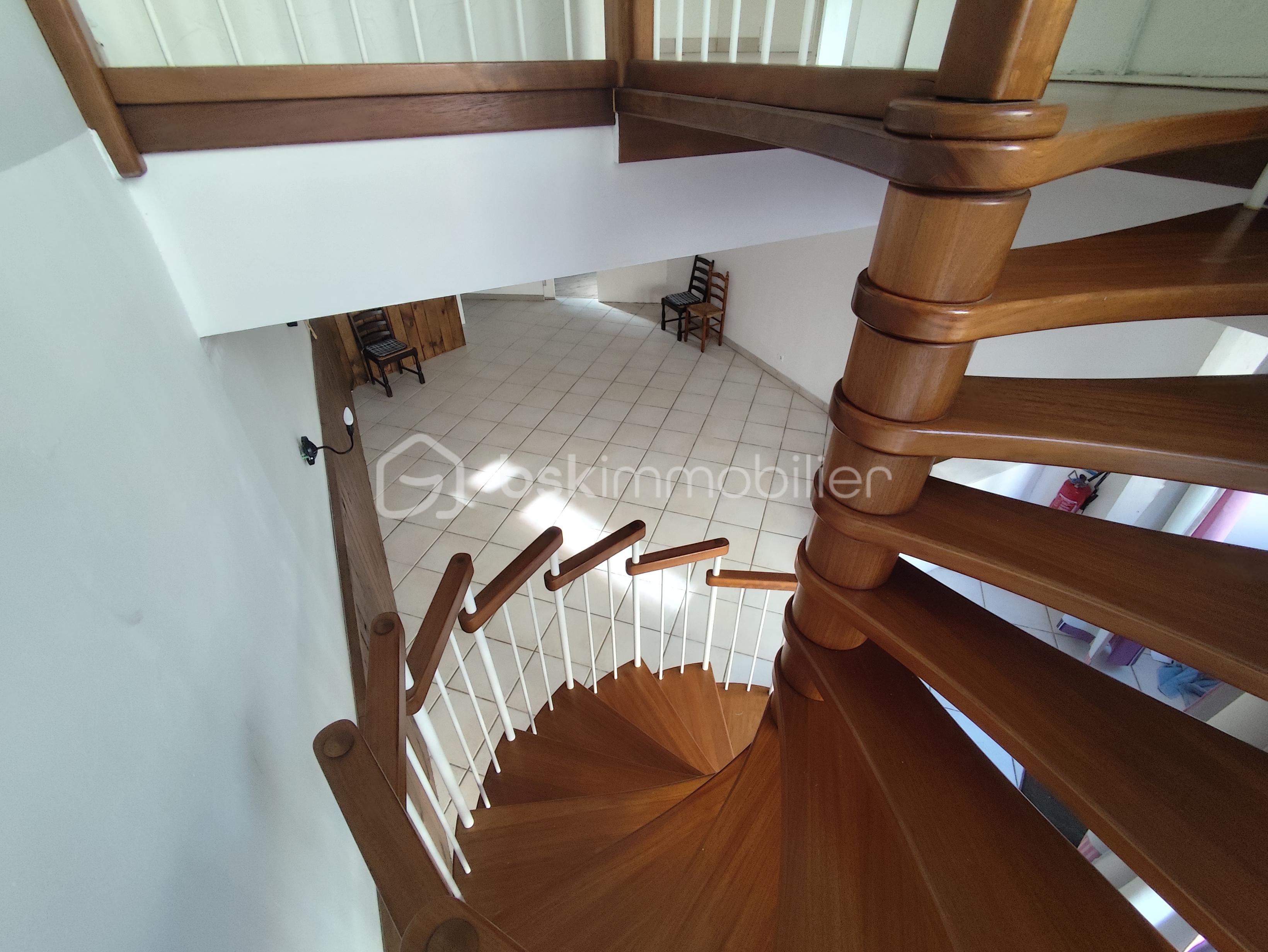 Immeuble mixte de 140 m² - IMG_20260111_134606.jpg