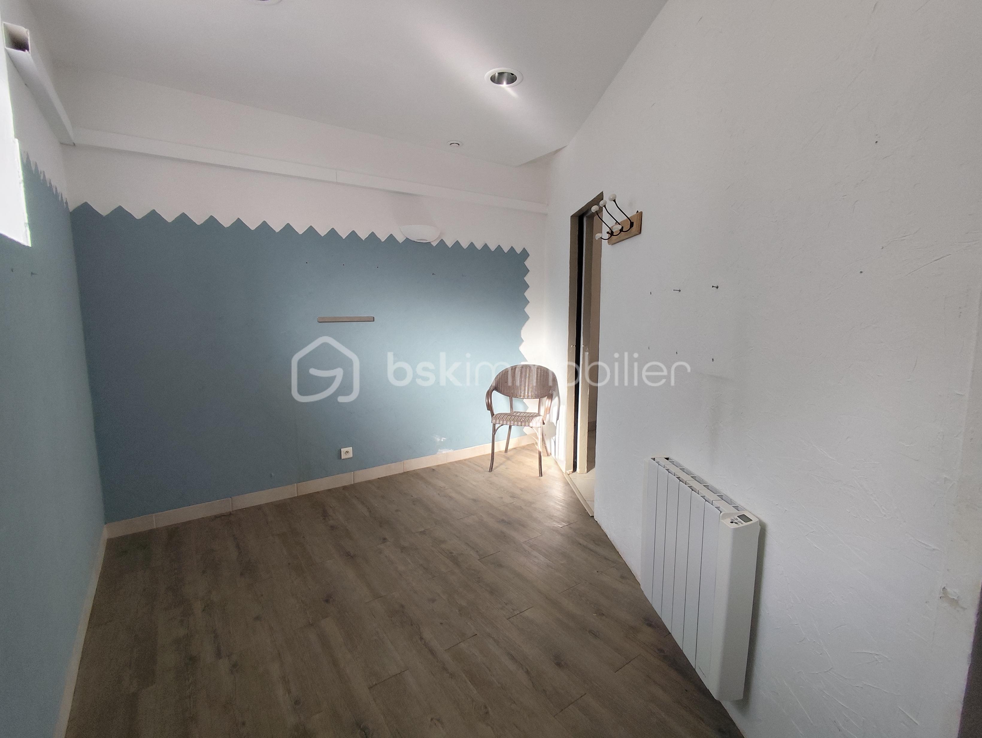 Immeuble mixte de 140 m² - IMG_20260111_134939.jpg