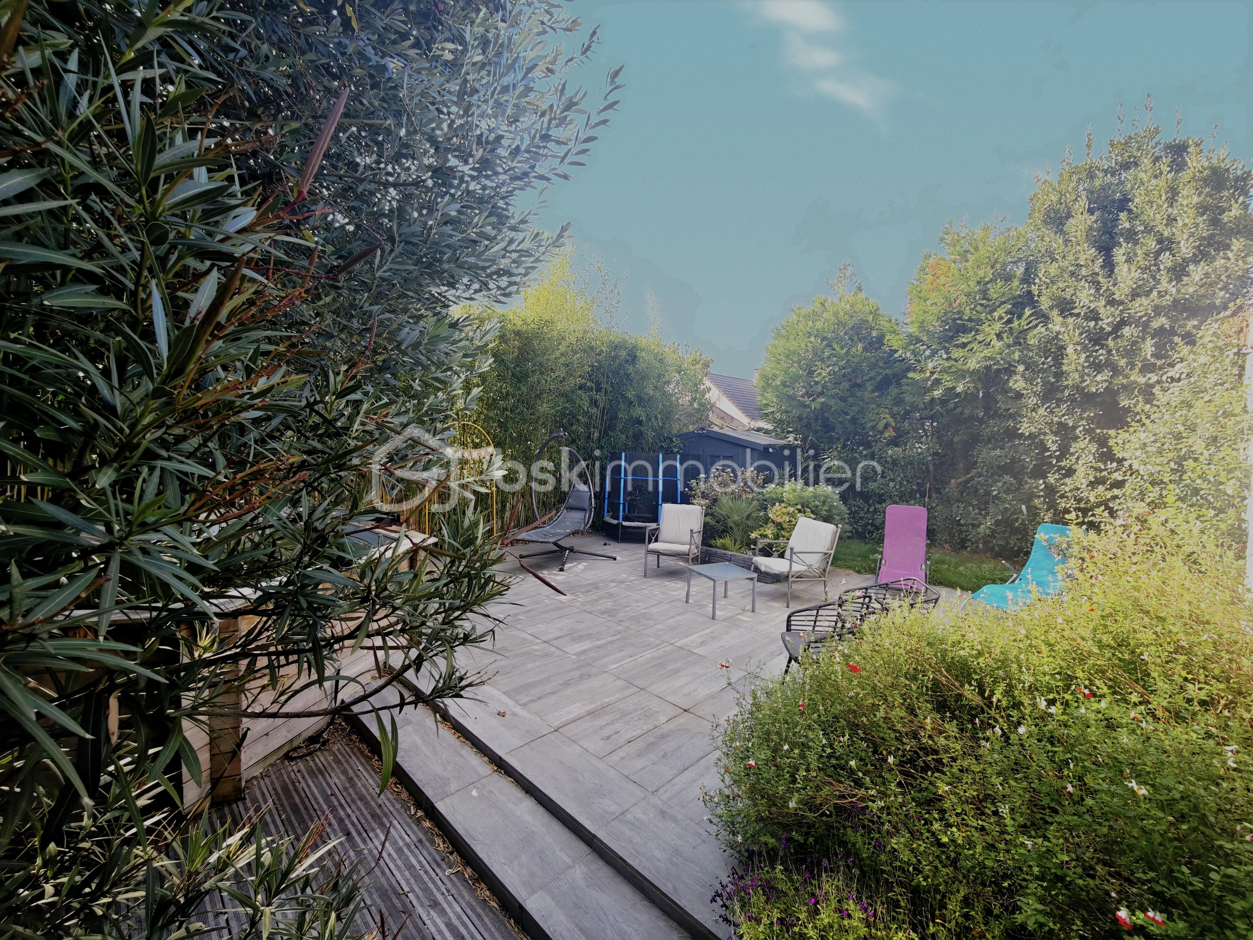 Maison de 140 m² - jardin arboré.jpeg