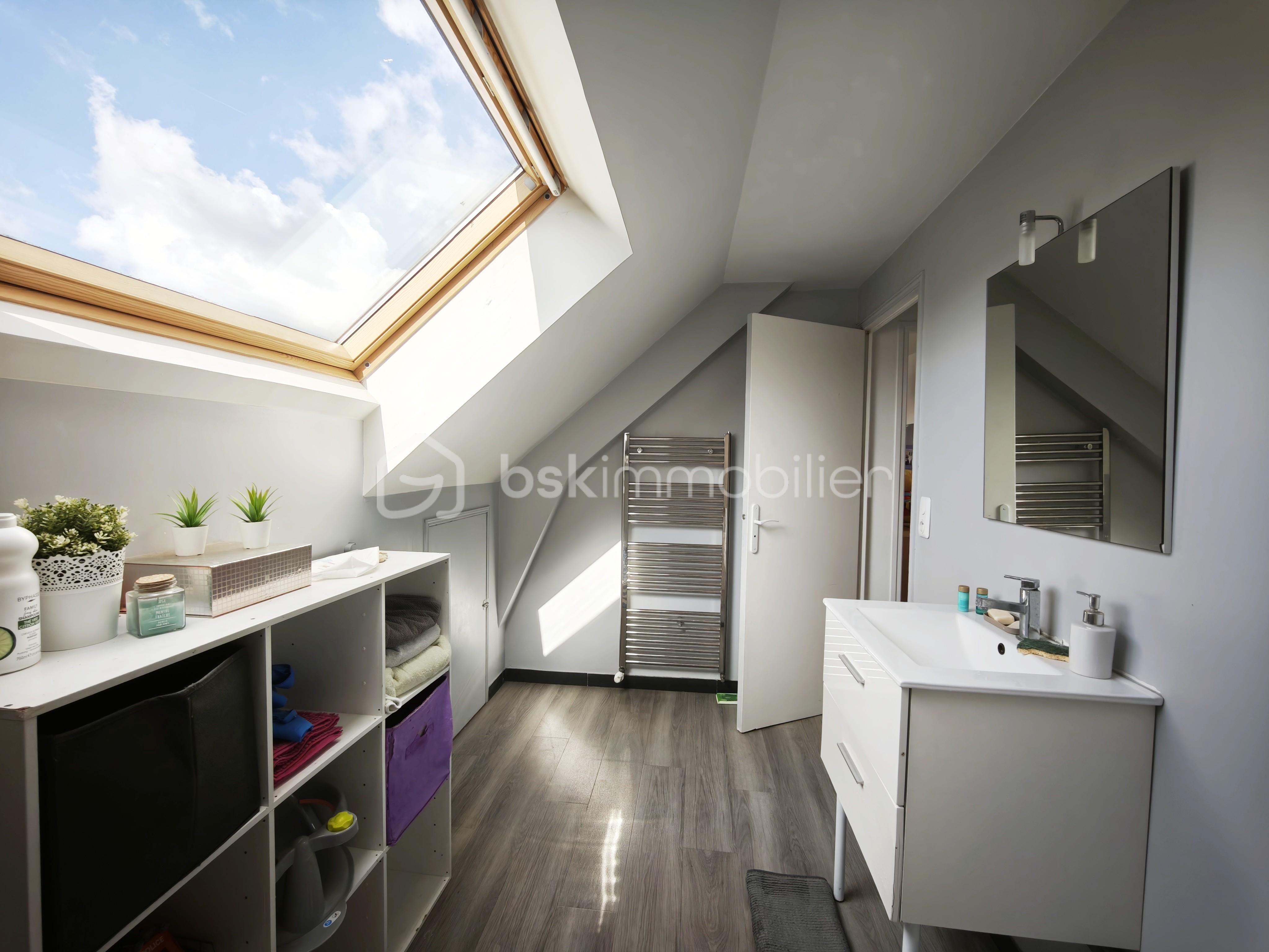 Maison de 140 m² - SDB etage.jpeg