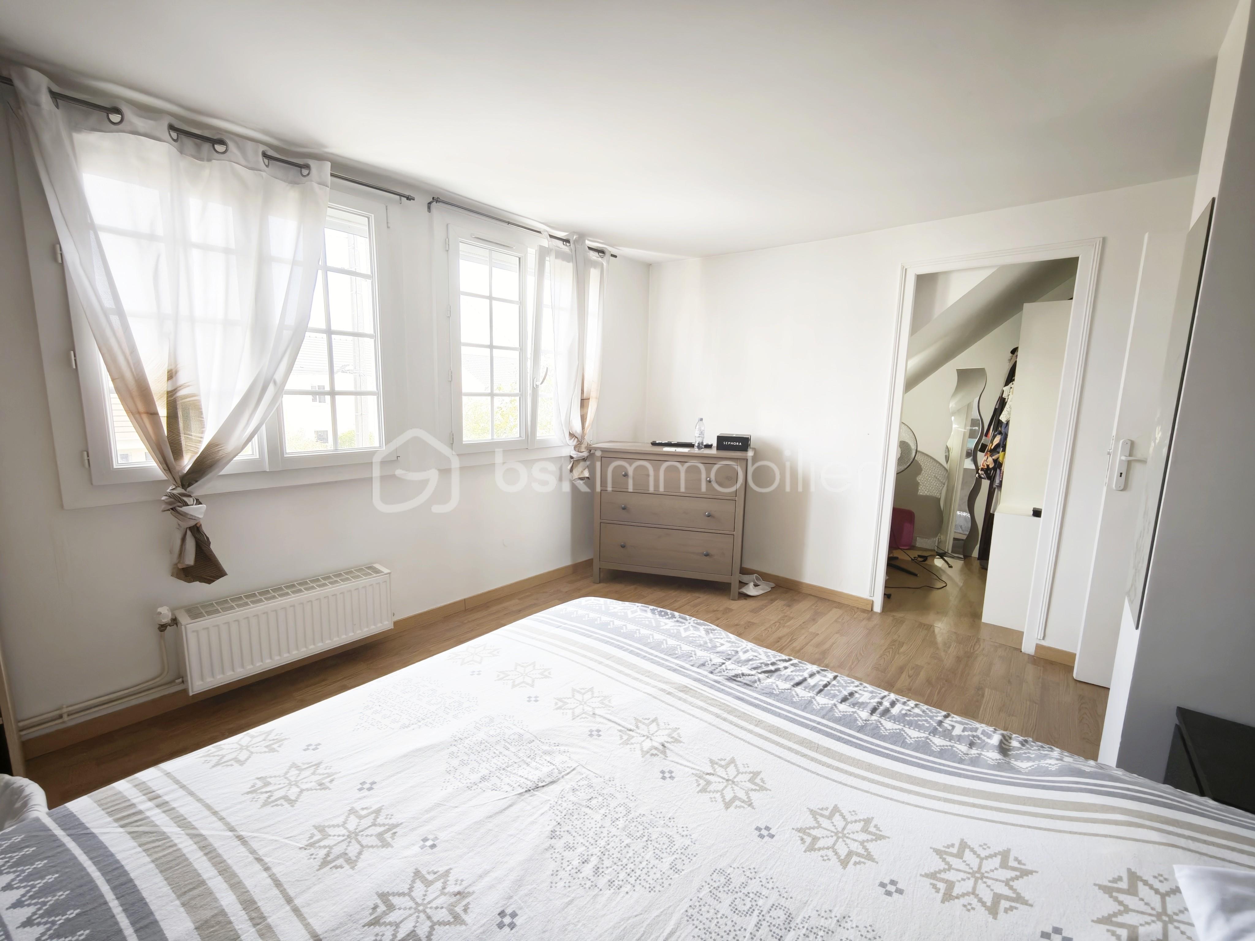 Maison de 140 m² - chambre 2 etage.jpeg