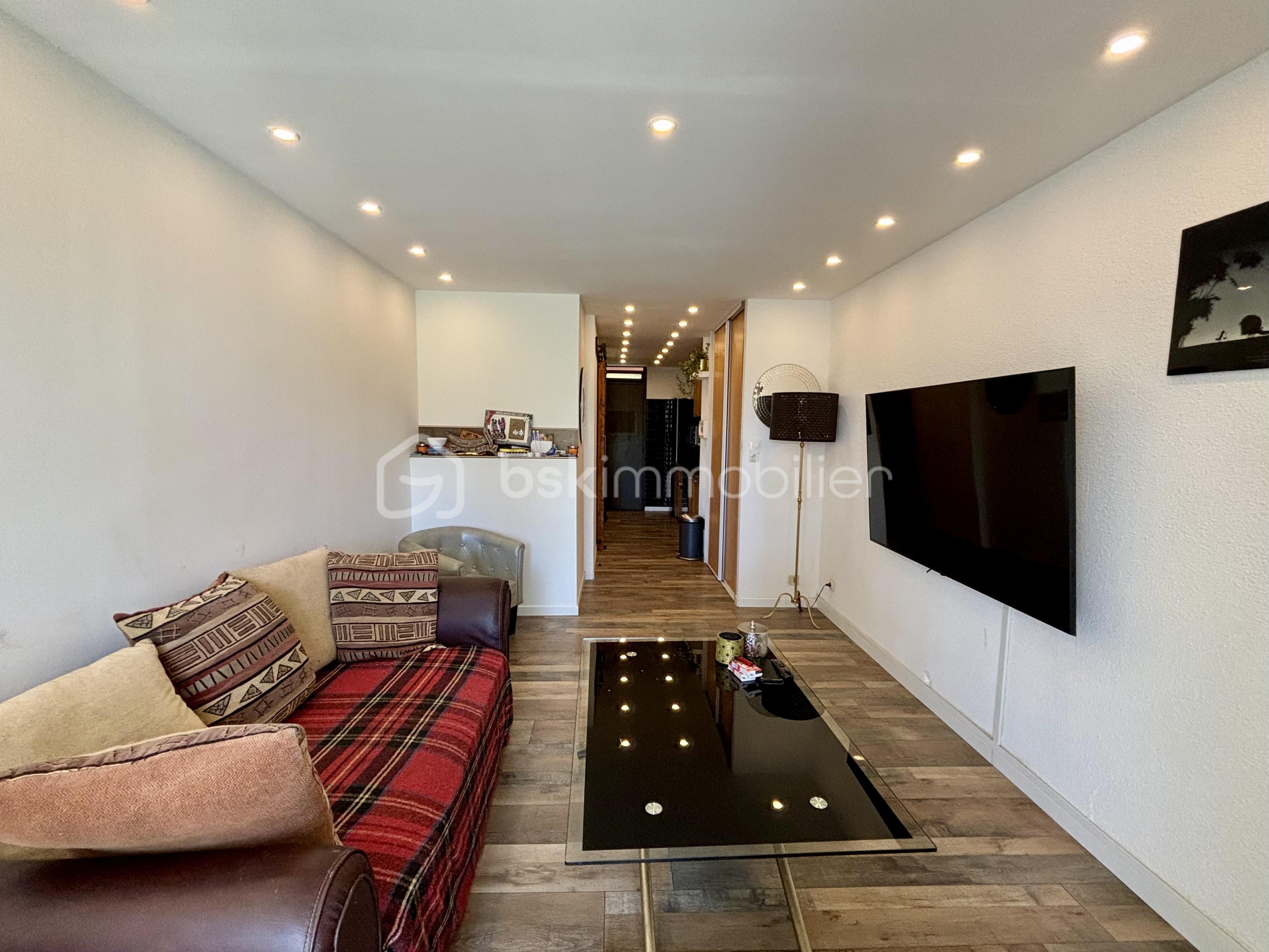 Appartement de 40 m² - NwM1CM8OzCZ6bnSLOP54K5AtpIpQHZlObOHCuuW5.jpg