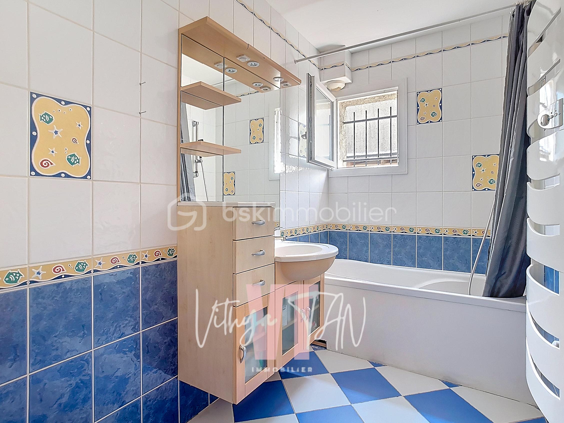 Maison de 120 m² - 21 SDB-2.jpg