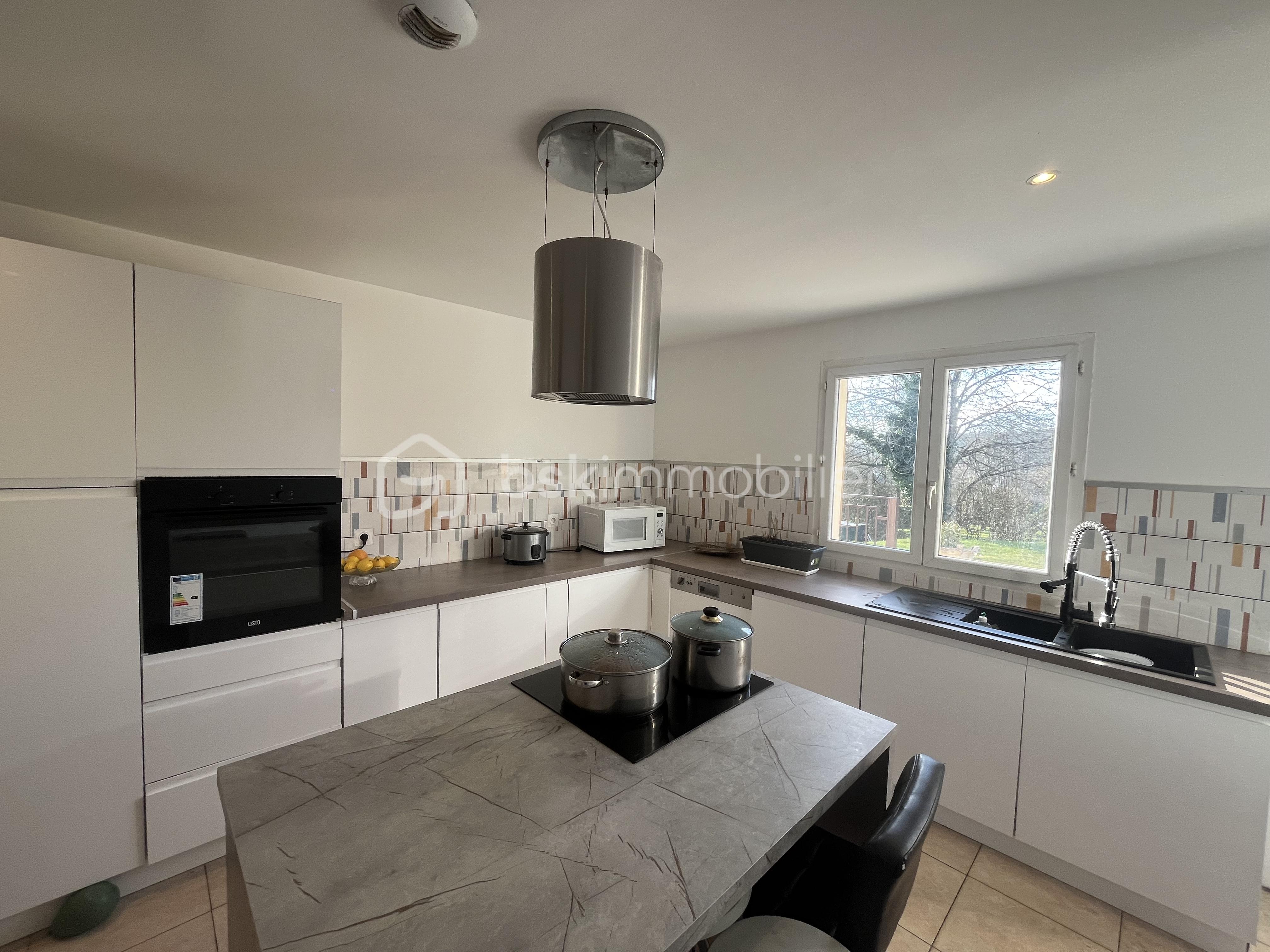 Maison contemporaine de 190 m² - tempImageyiq9Yu.png