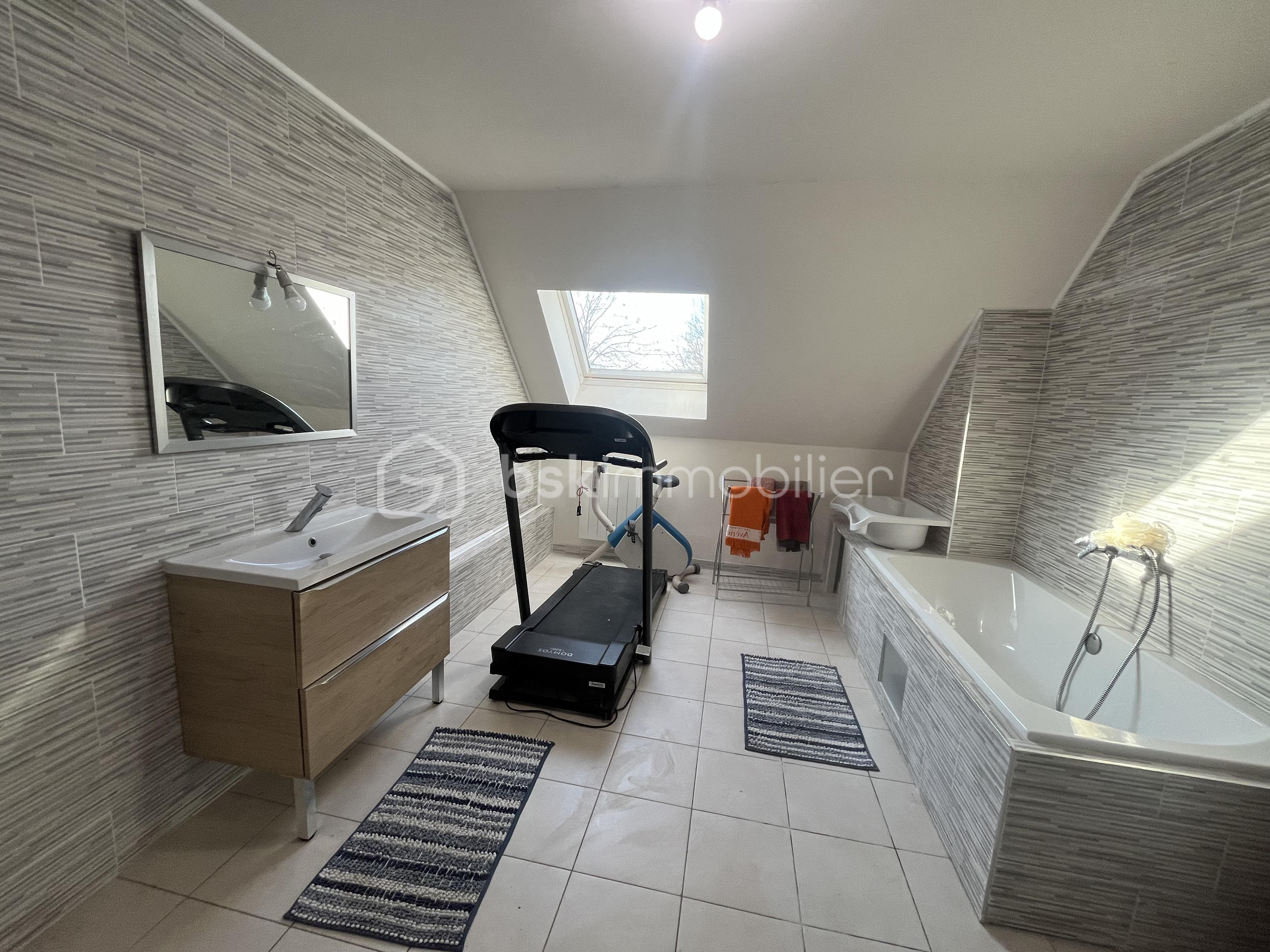 Maison contemporaine de 190 m² - tempImageiAWO5J.png