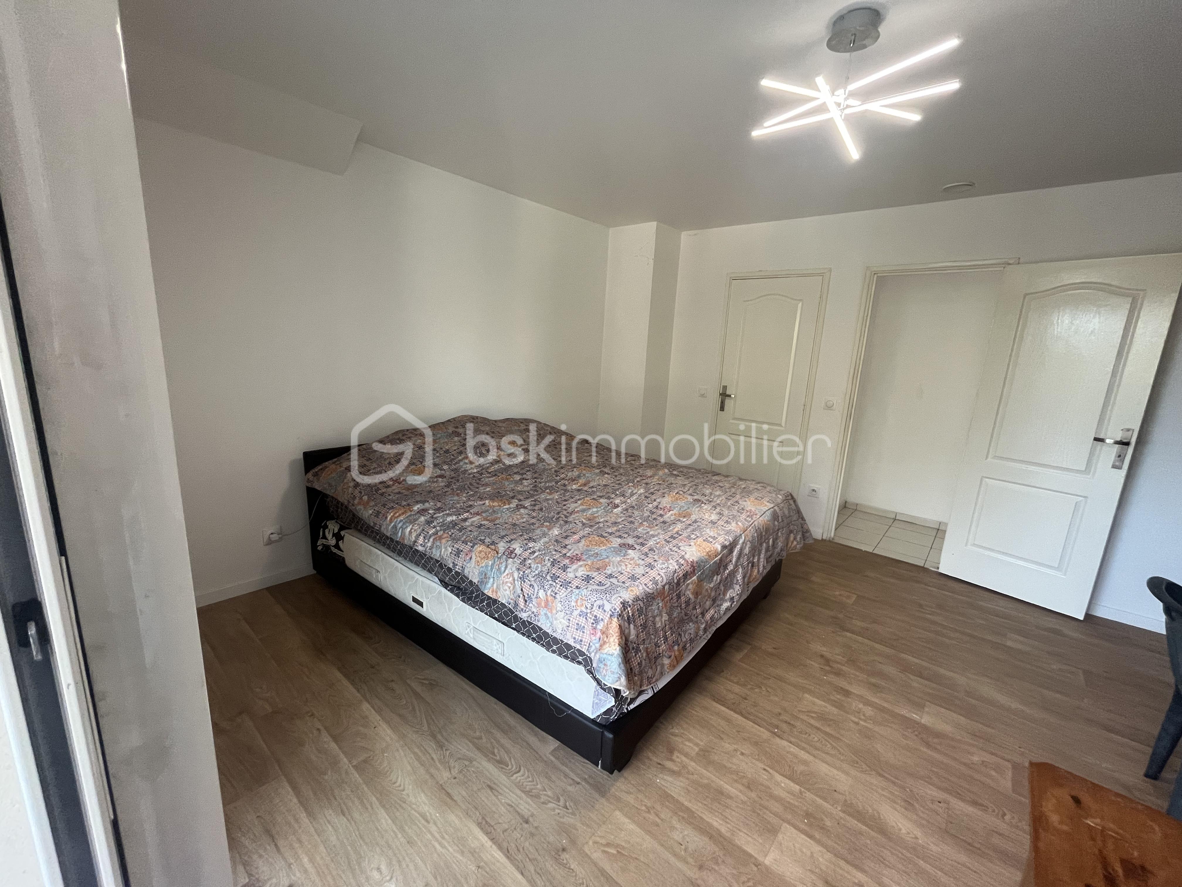 Maison contemporaine de 190 m² - tempImagezHab5E.png