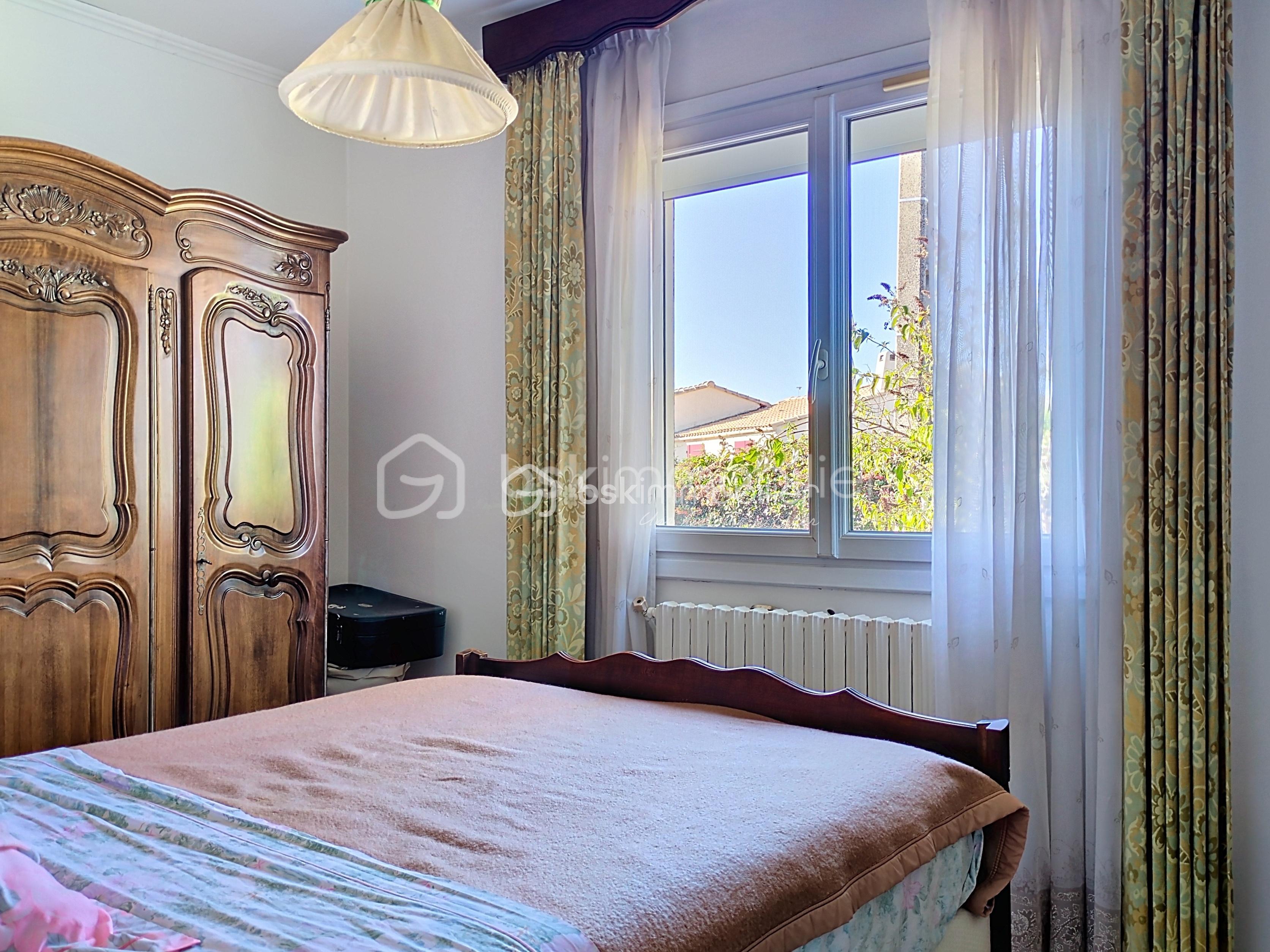 Maison de 151 m² - chambre rdc.jpg