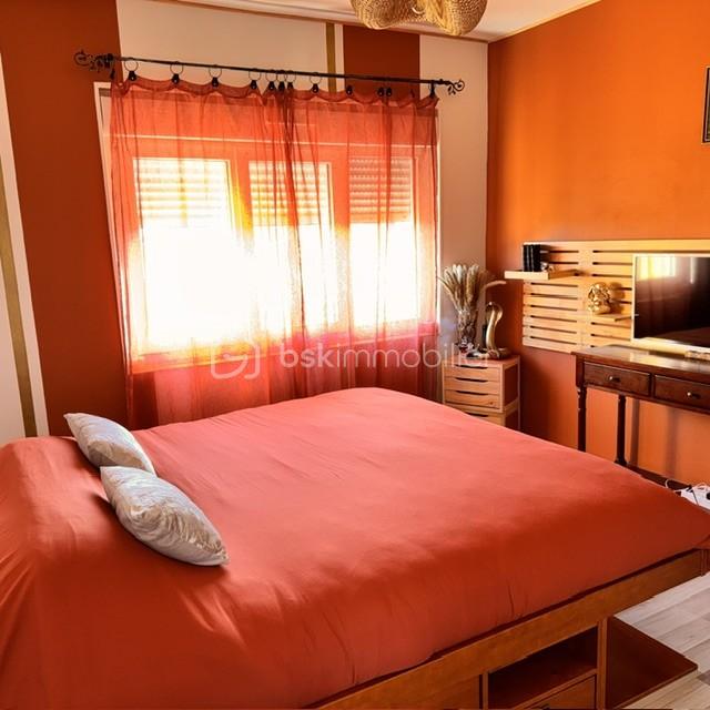 2db5a3fe-fd7a-4293-b2c9-650e05ef5a5a.jpg