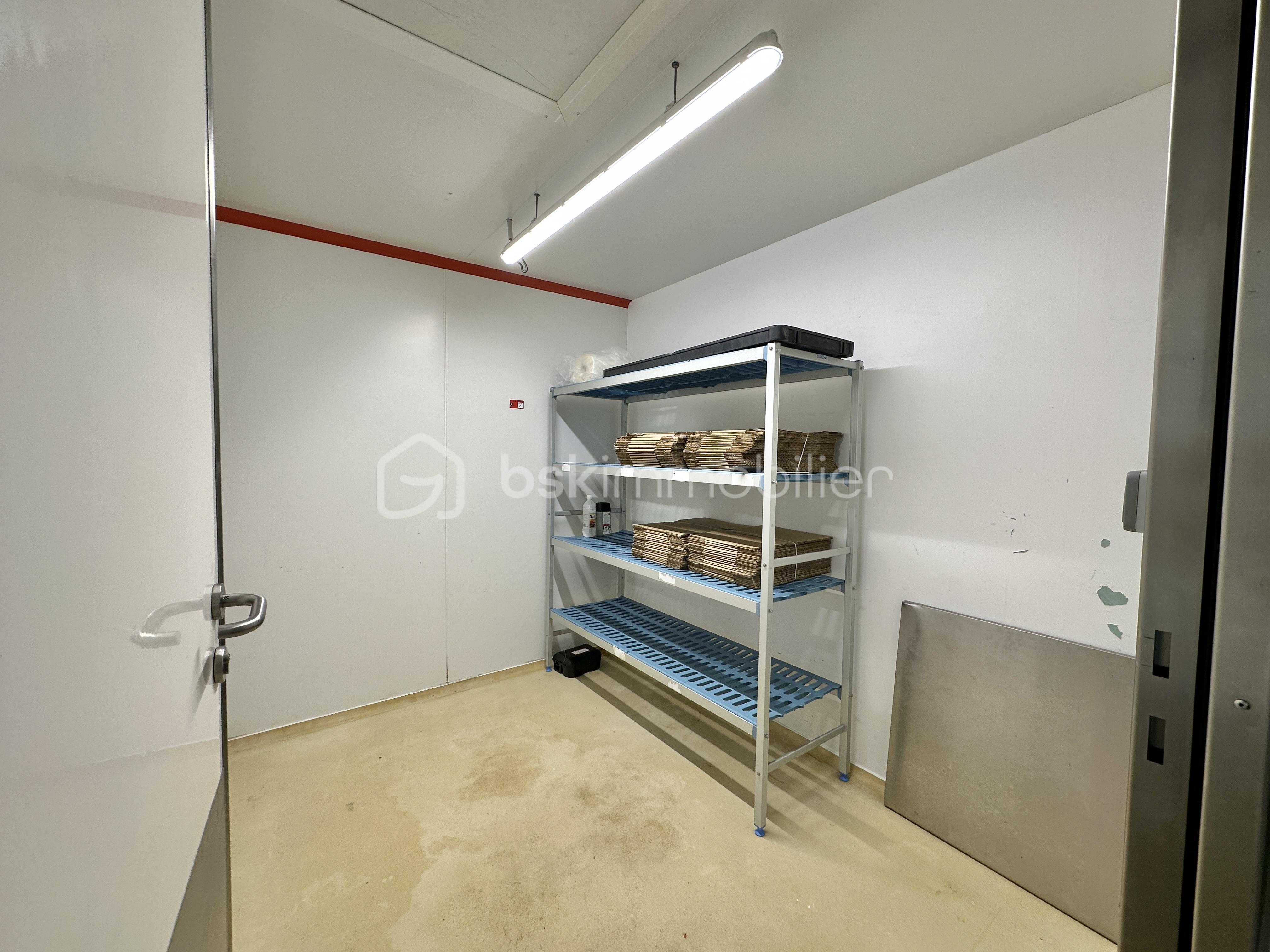 Local commercial de 272 m² - IMG_9205.jpg