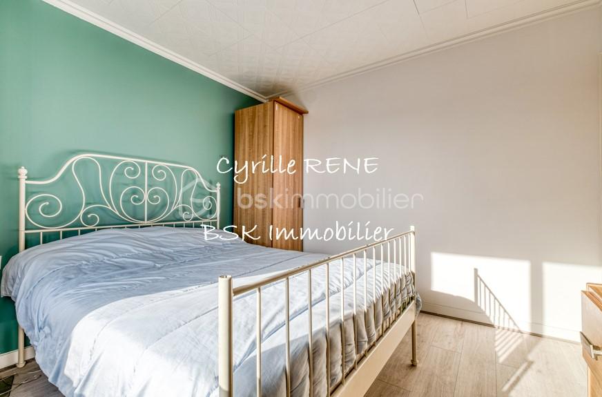 Maison de 160 m² - chambre 2.jpg