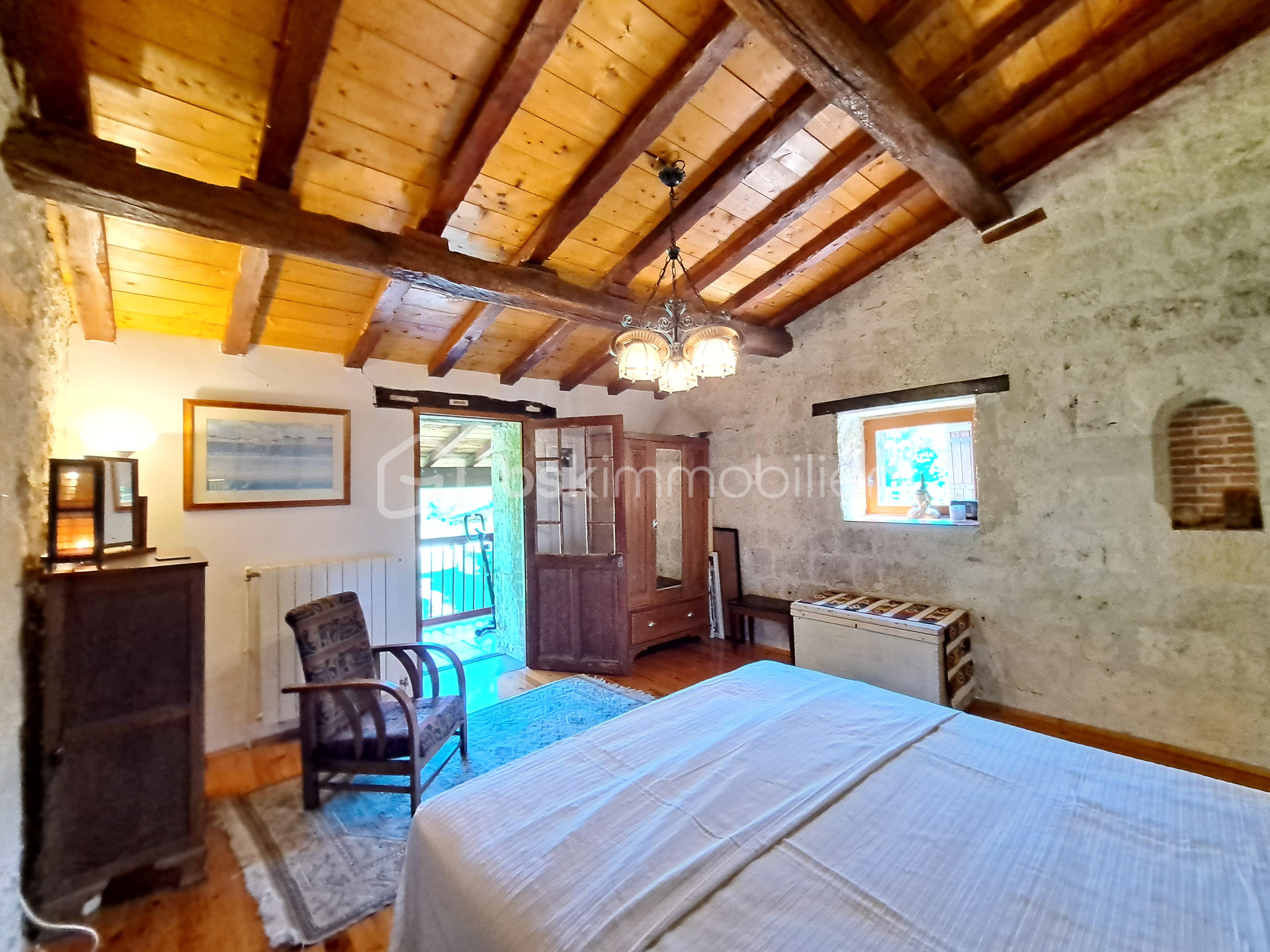 Demeure de 283 m² - 13 Belle Maison Gers gascony piscine jardin lac (5).jpg