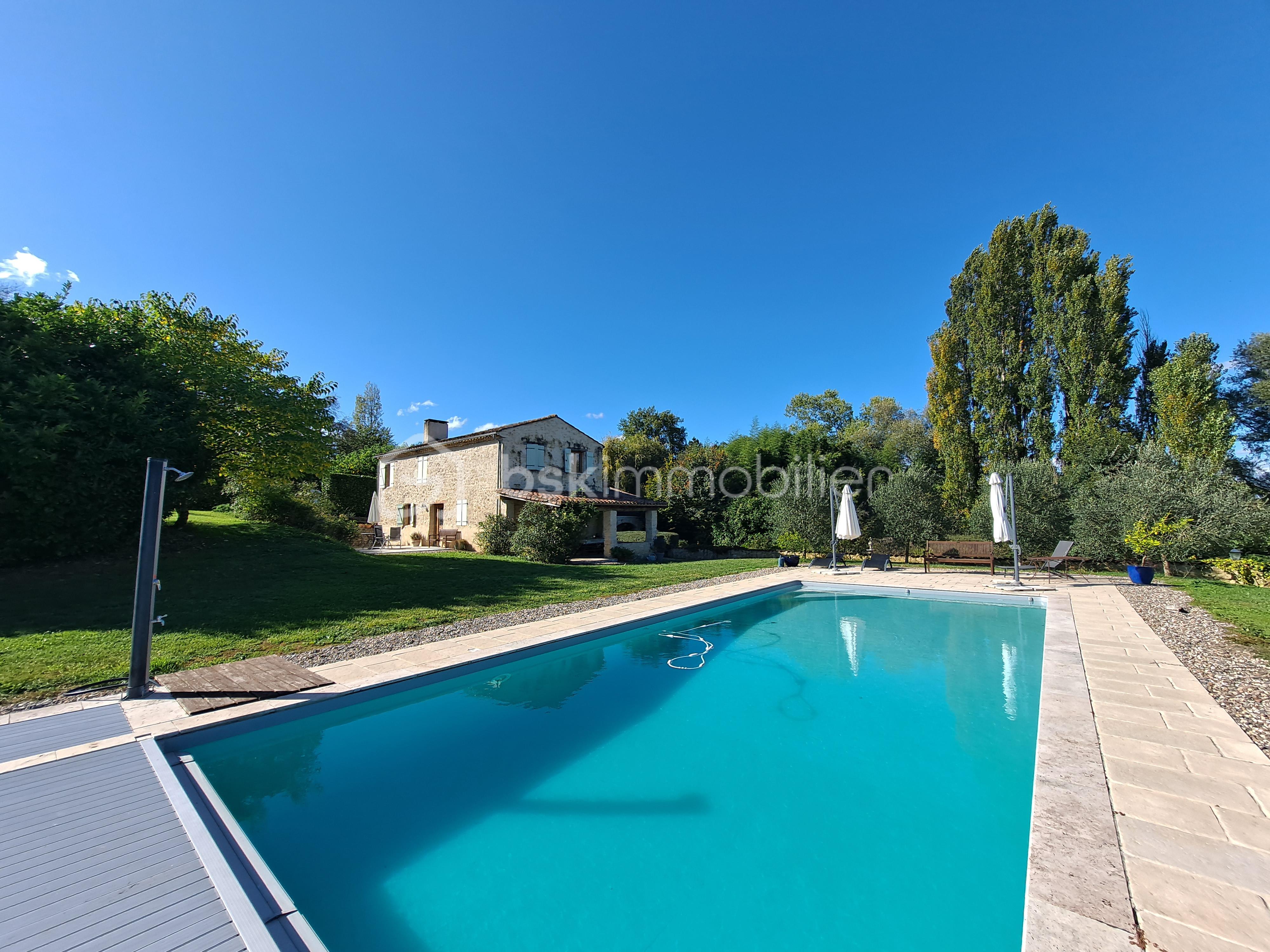 Demeure de 283 m² - 23 Belle Maison Gers jardin lac piscine (19).jpg