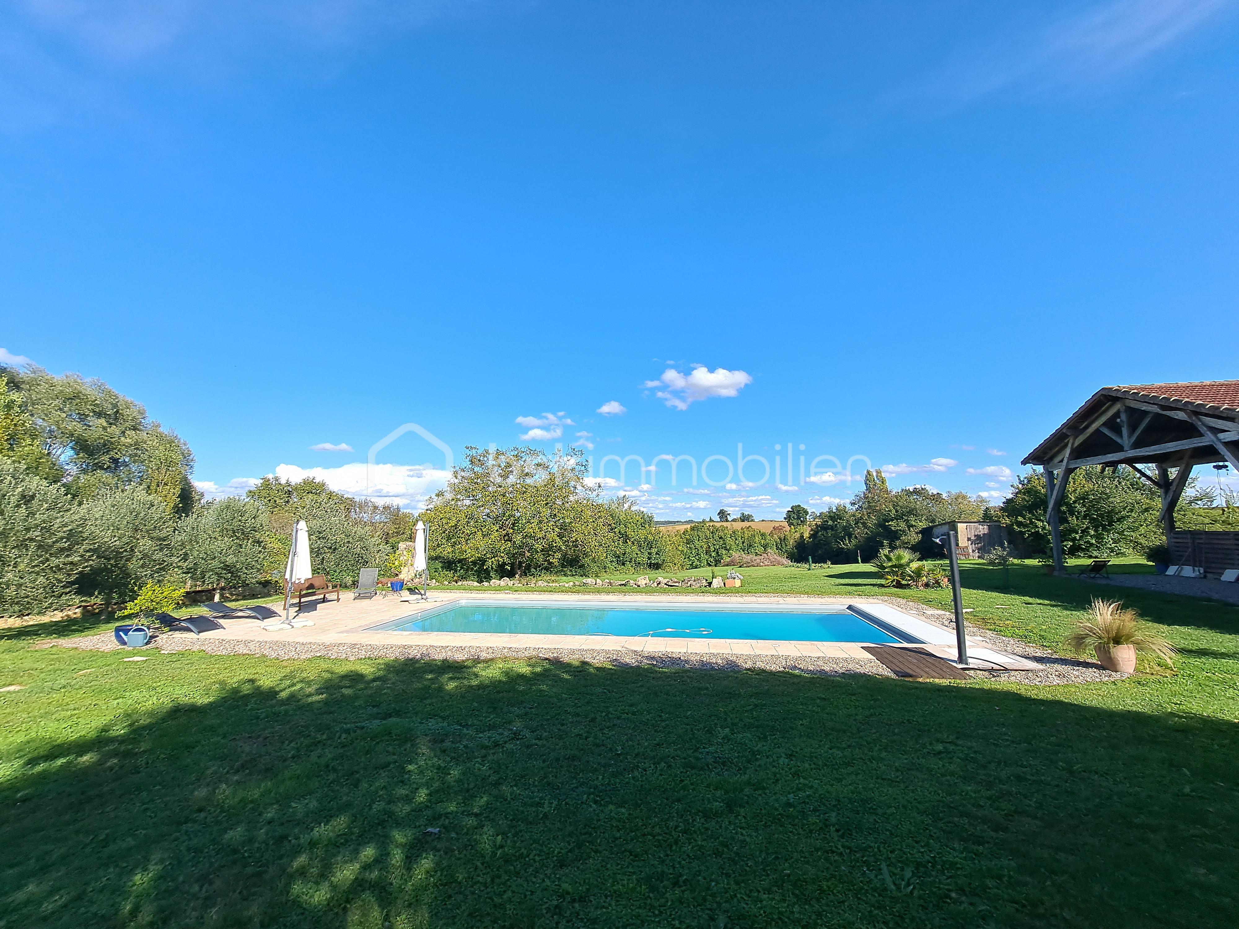 Demeure de 283 m² - 27 Belle Maison Gers jardin lac piscine (86).jpg