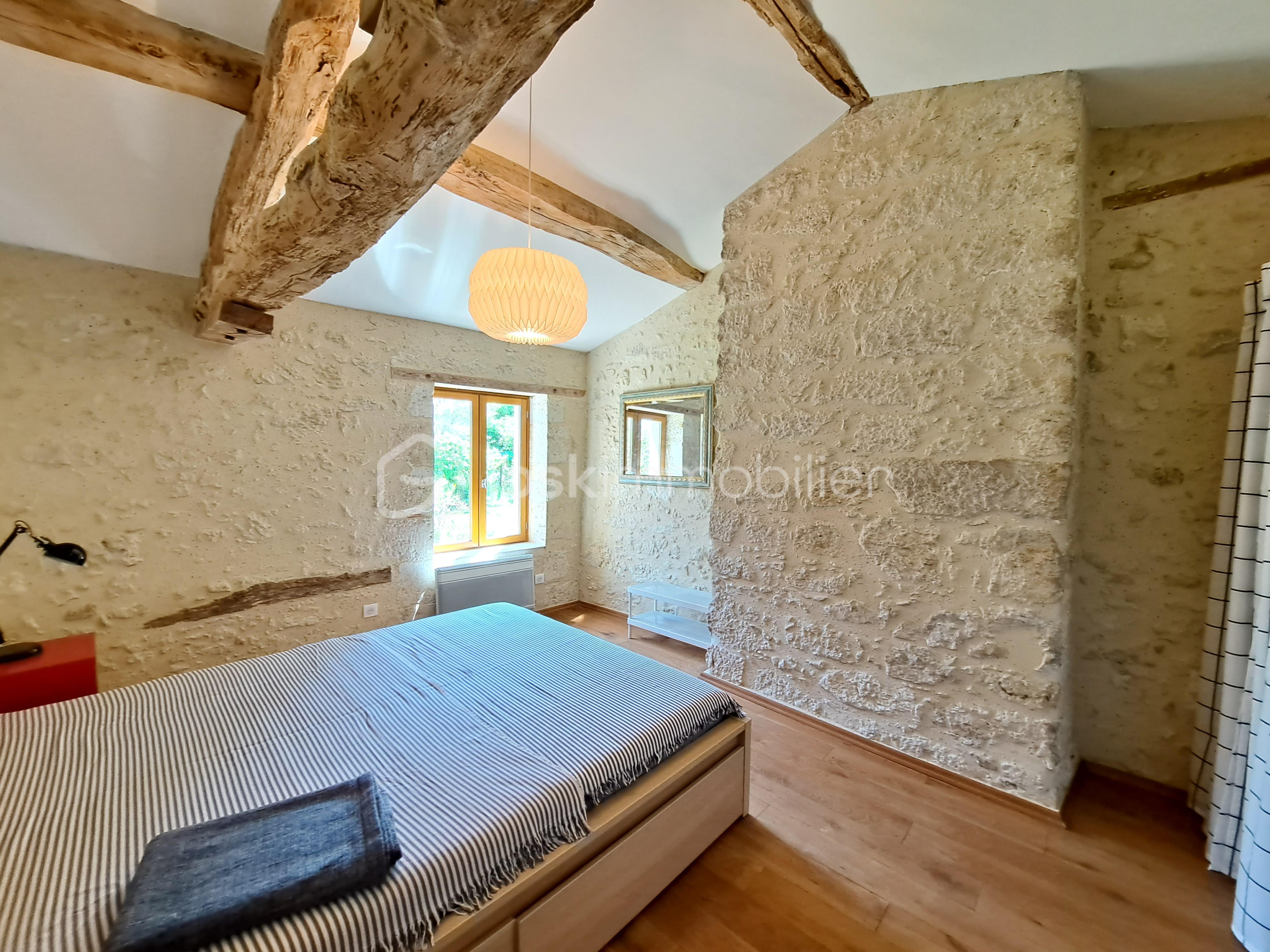 Demeure de 283 m² - 15 Belle Maison Gers gascony piscine jardin lac (87).jpg