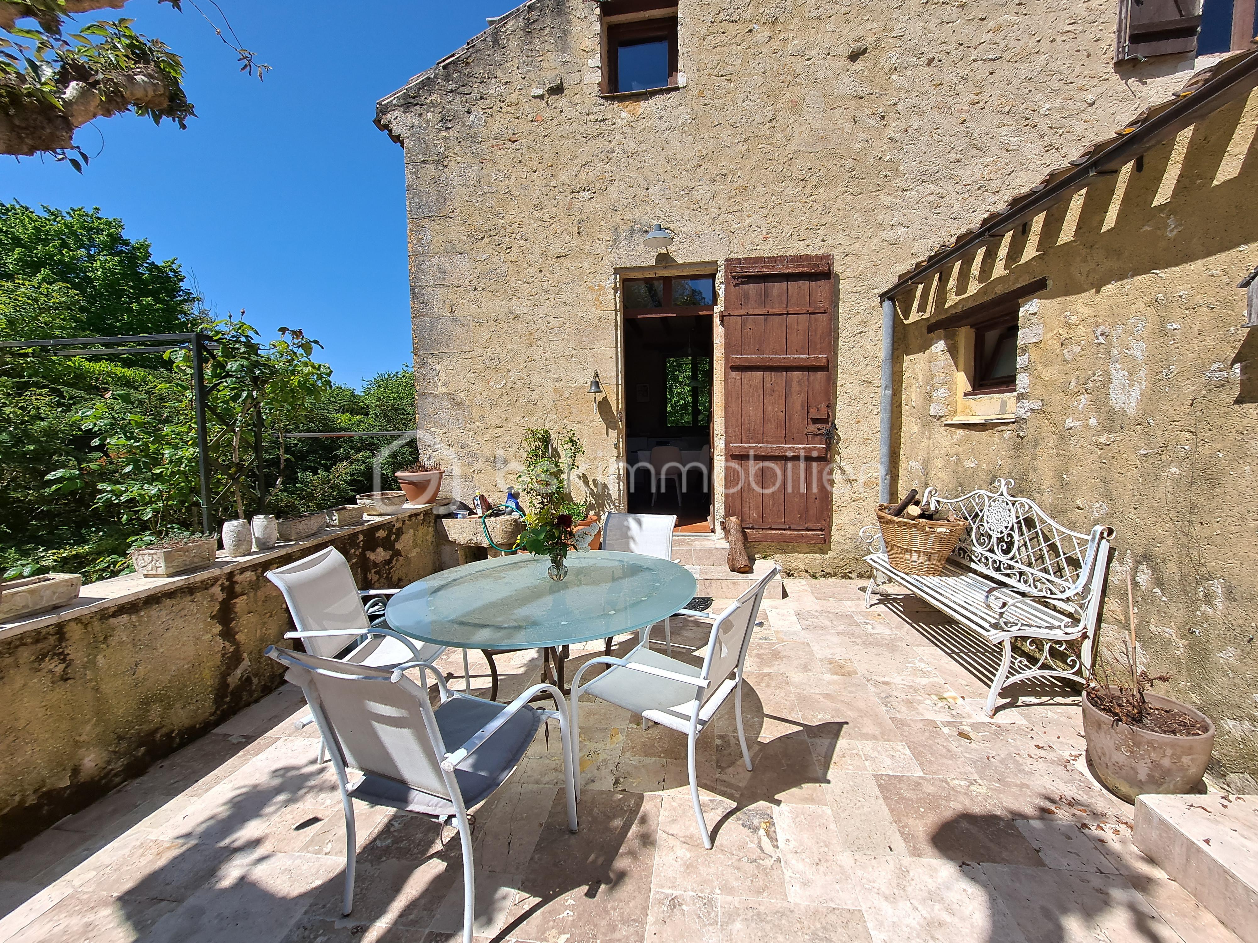 Demeure de 283 m² - 10 Belle Maison Gers gascony piscine jardin lac (66).jpg
