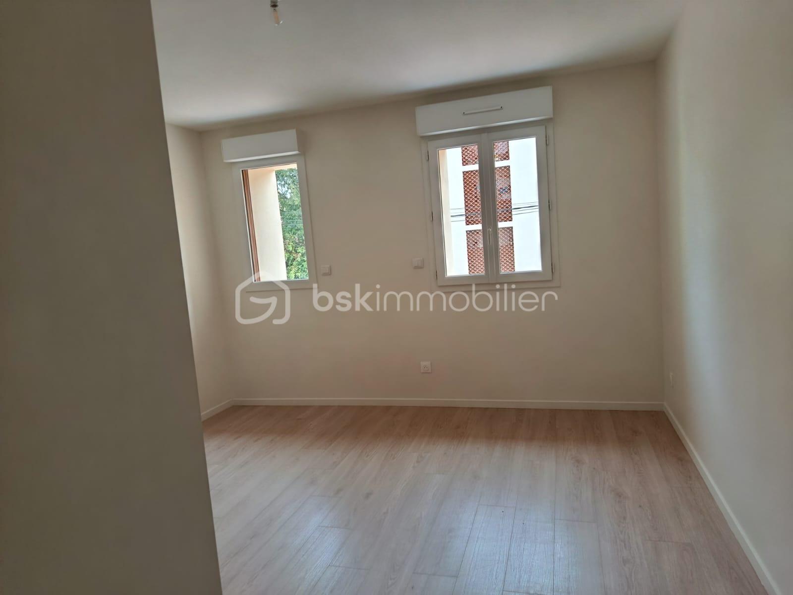 Maison de ville de 90 m² - WhatsApp Image 2025-11-23 at 22.17.45 (4).jpeg