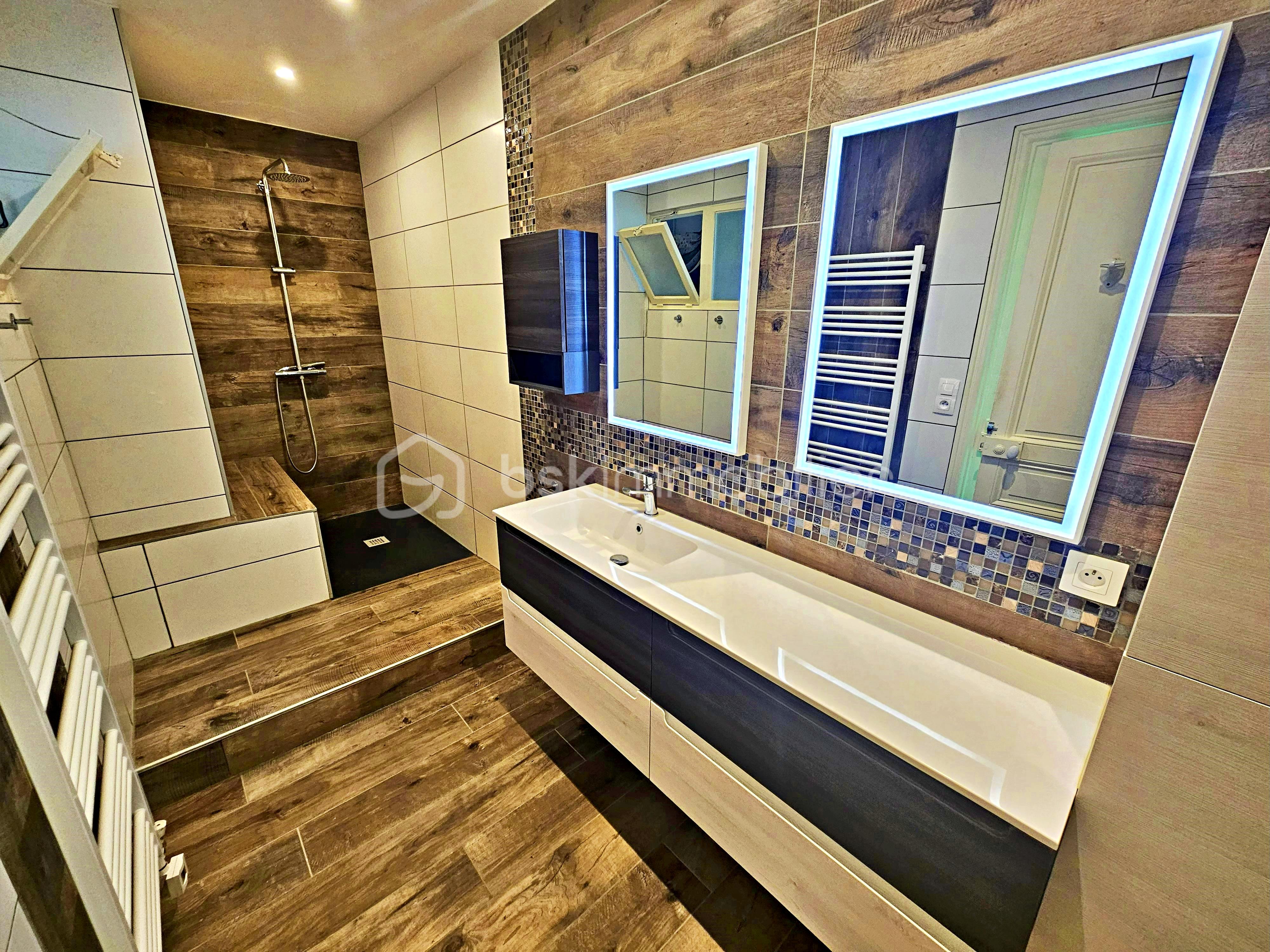 Duplex de 137,01 m² - Salle d'eau.jpg