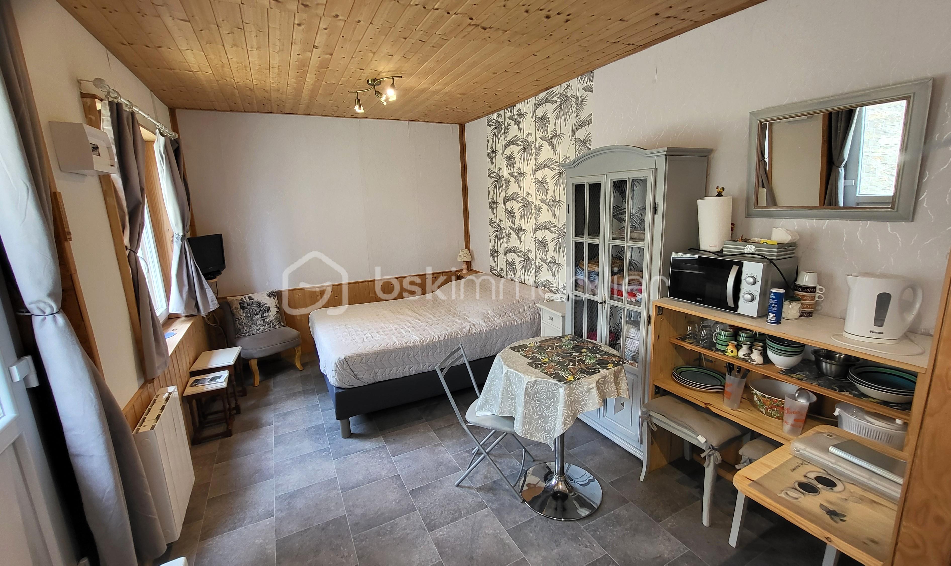 Darmon annexe intérieur 2.jpg