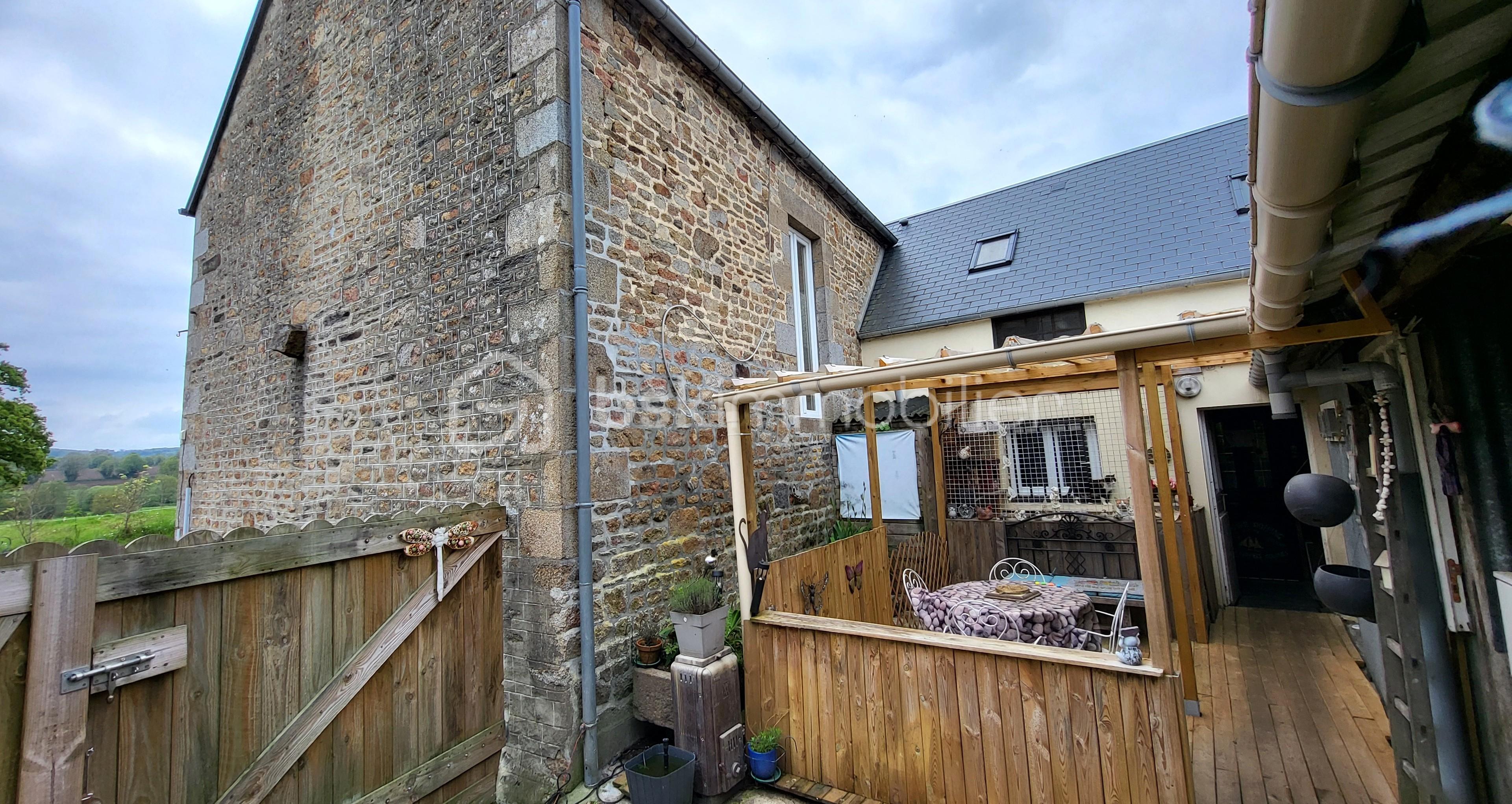 Darmon vue sur terrasse portail 1.jpg