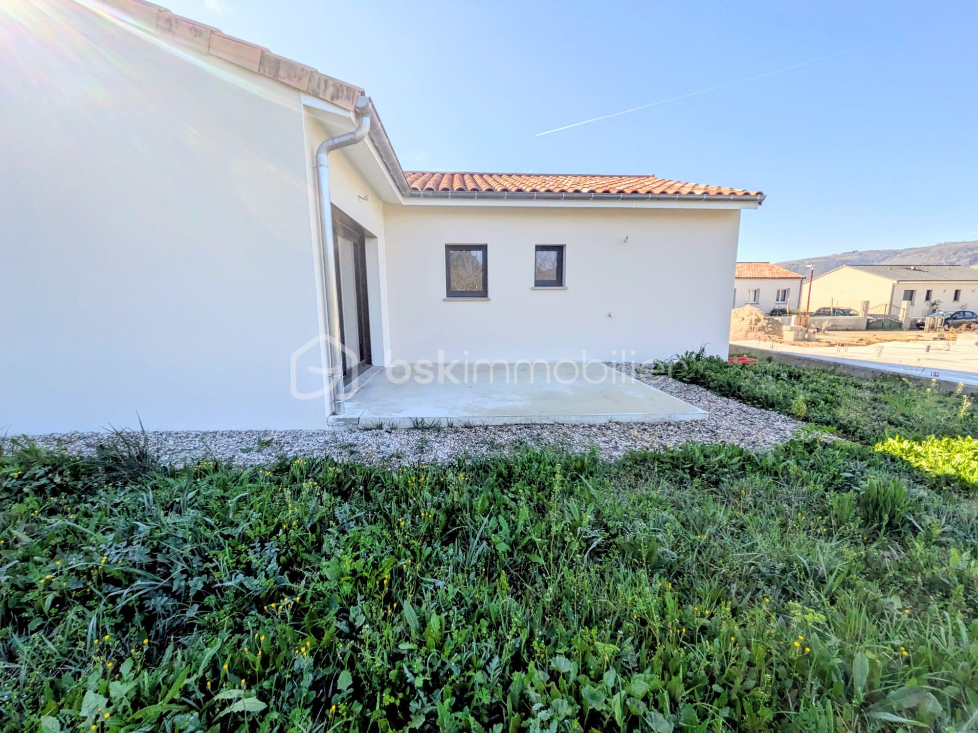 WhatsApp Image 2026-03-16 at 16.05.52 (6).jpeg