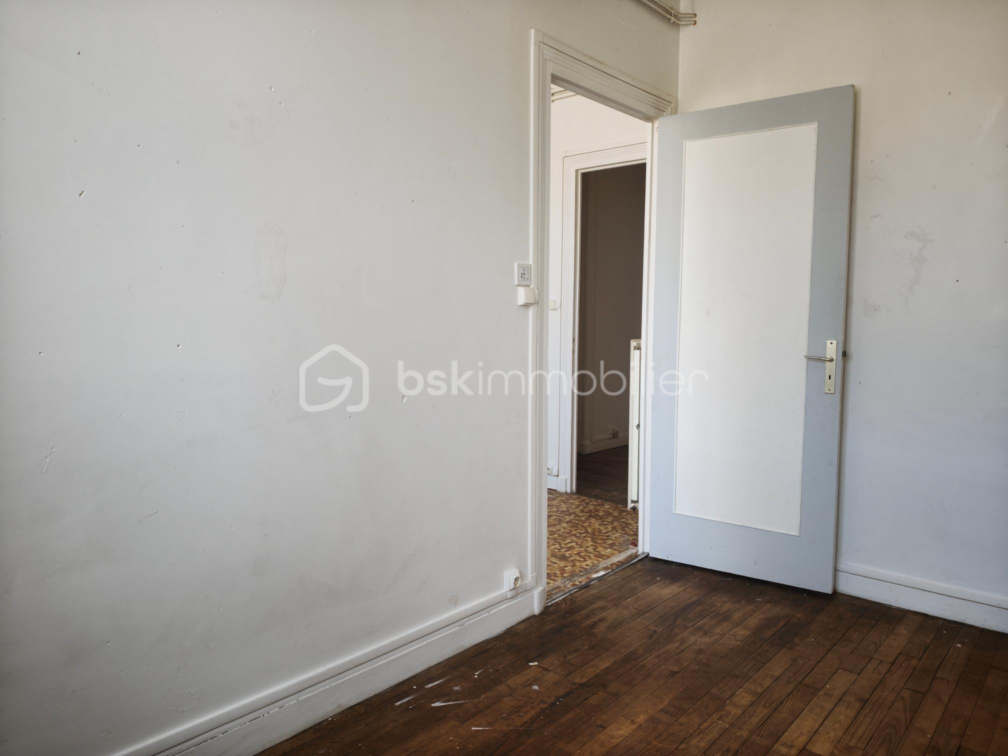 17 CHAMBRE 2 - 3.jpg