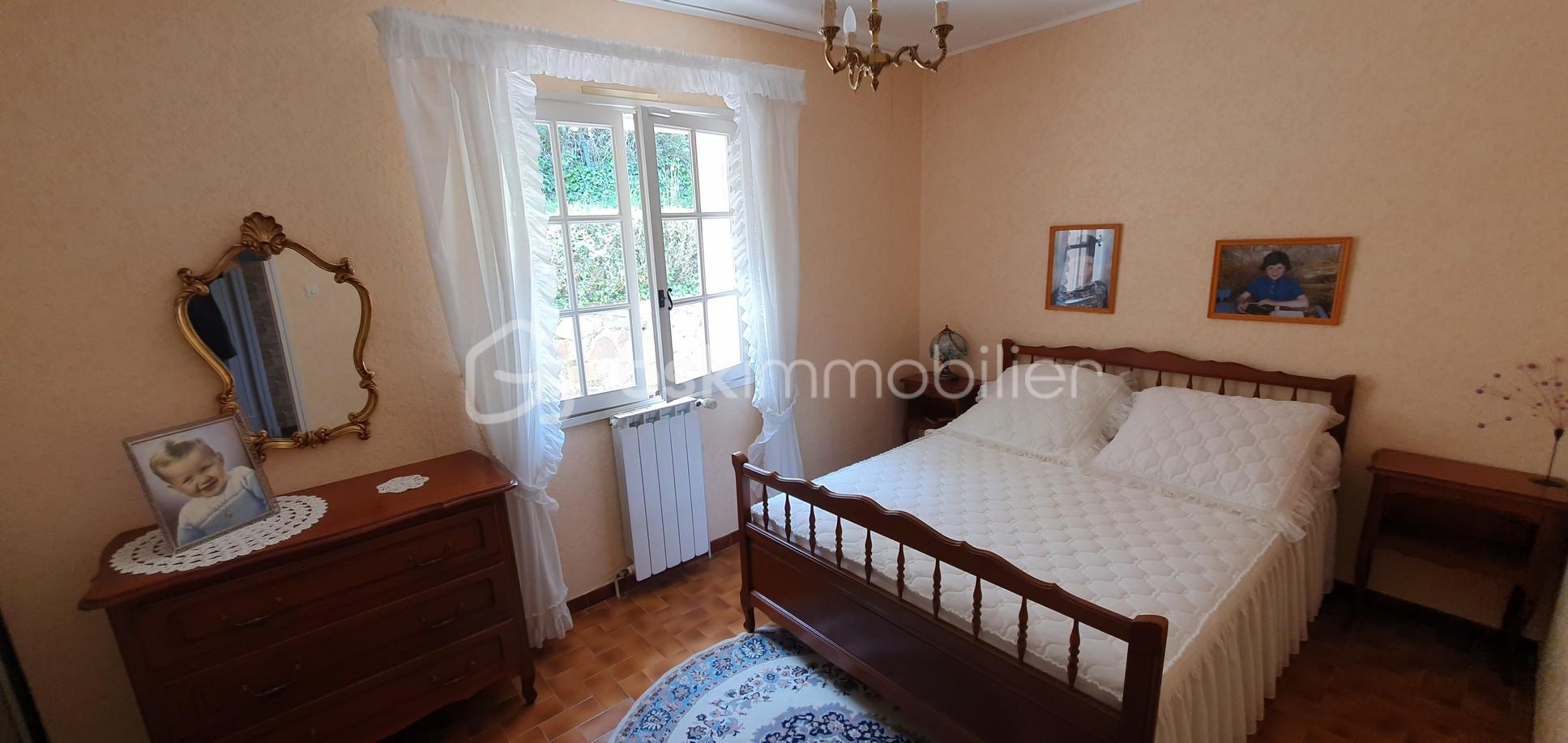 Villa de 179 m² - 0007 Chambre 1 R+1.jpg