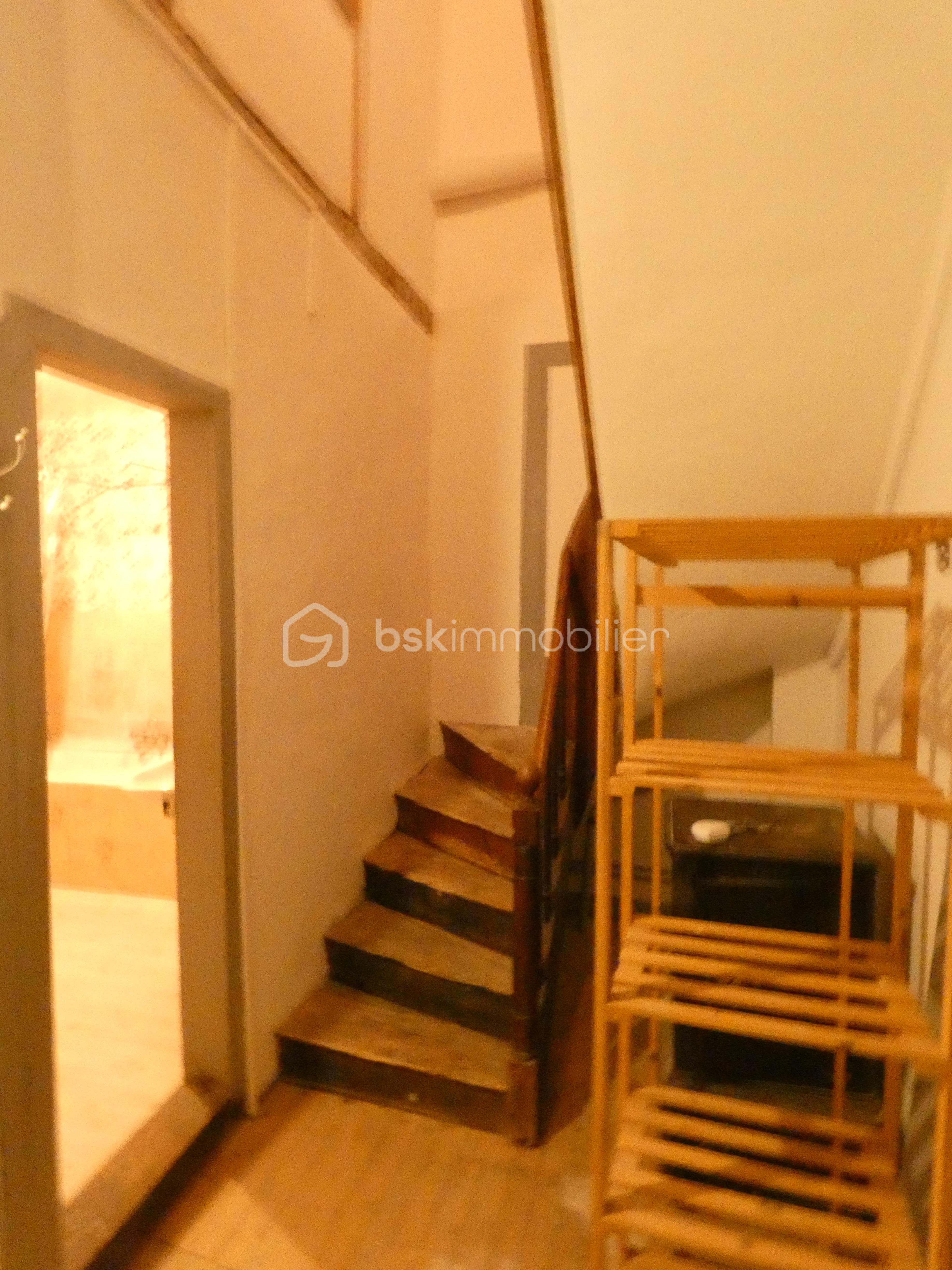 Immeuble commercial de 115 m² - P1020846.JPG