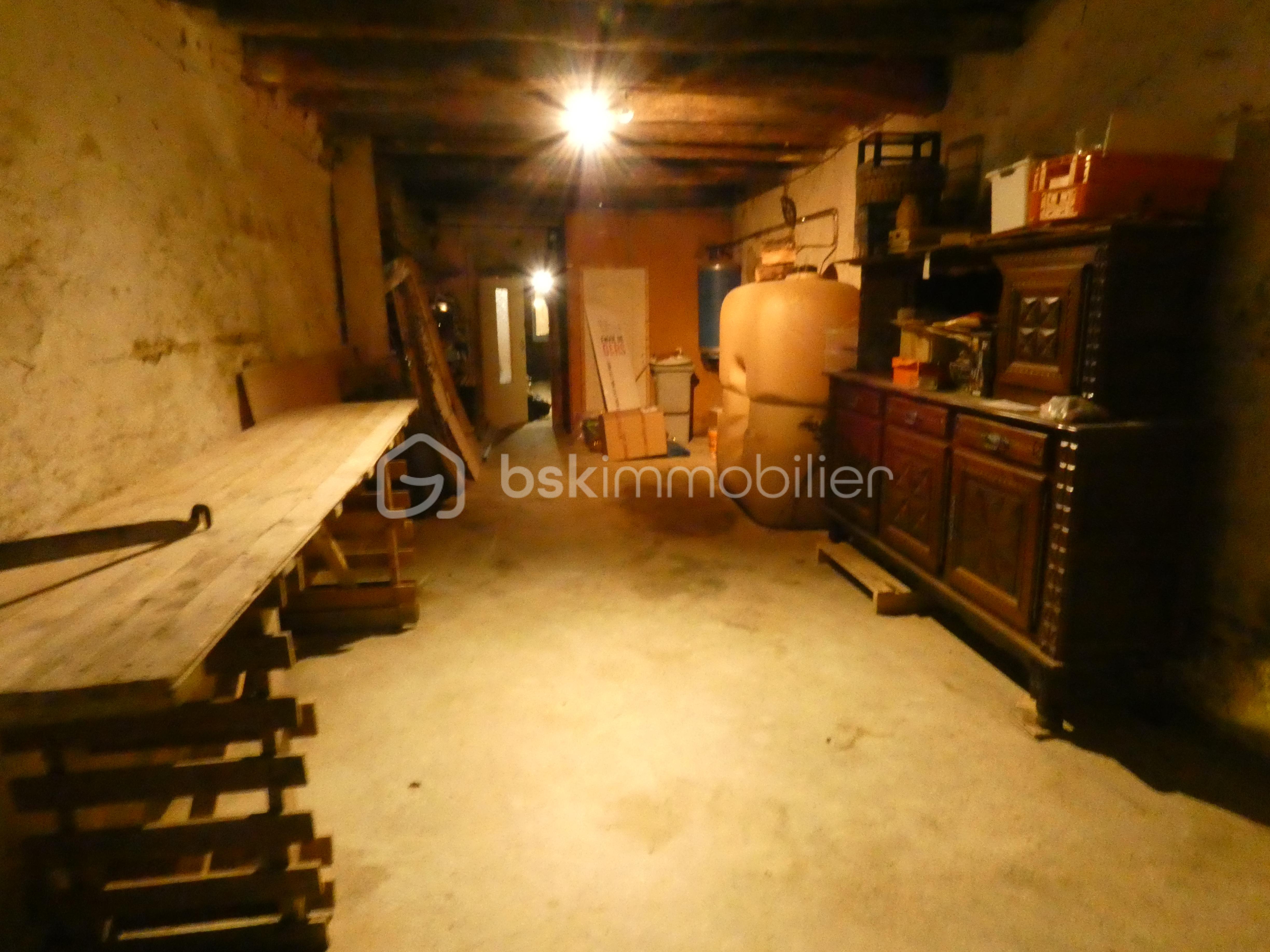 Immeuble commercial de 115 m² - P1020852.JPG