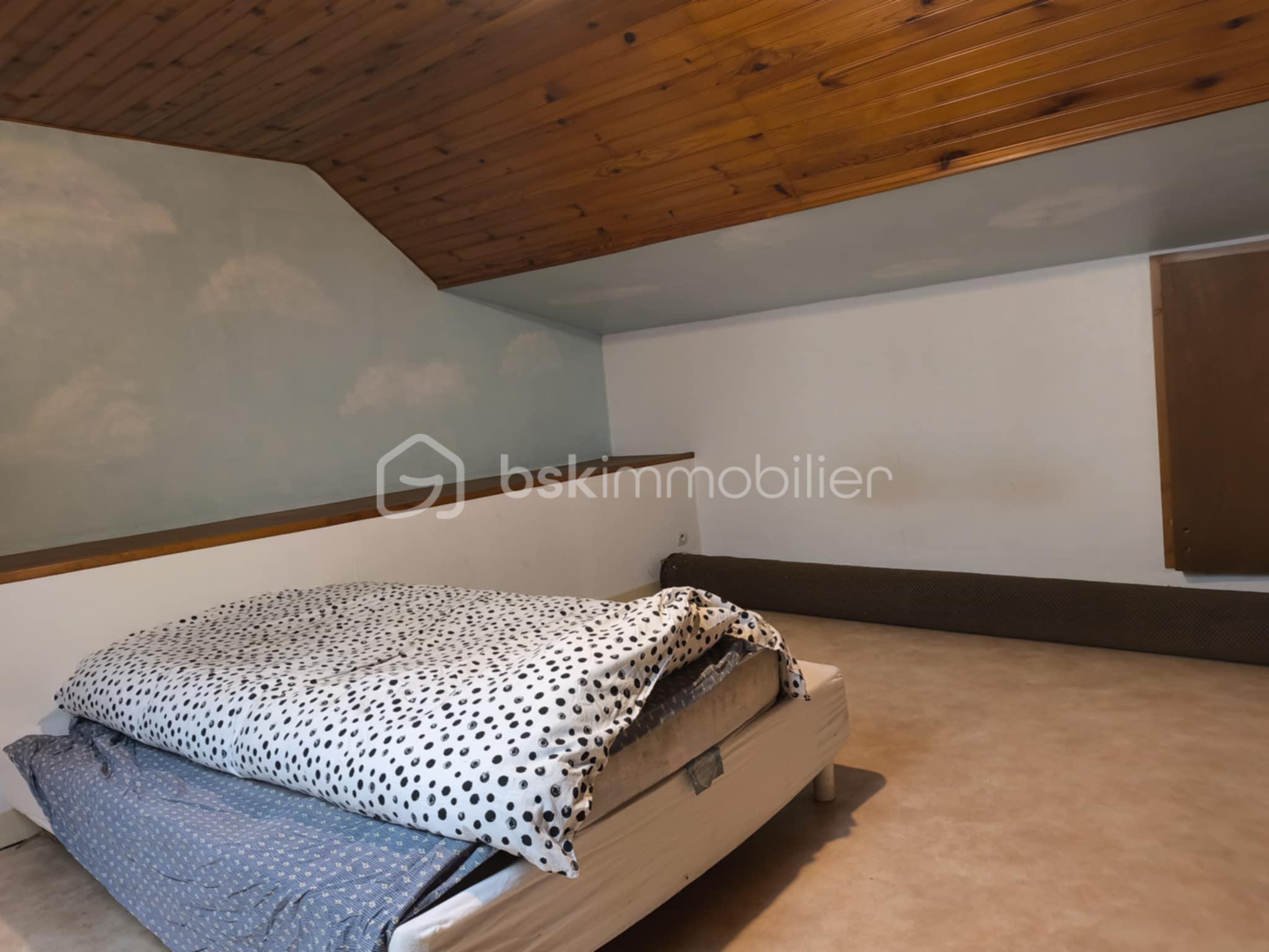 Maison de 156 m² - 38bcedb2-4811-4dce-a252-c83e4c2961a3.jpg