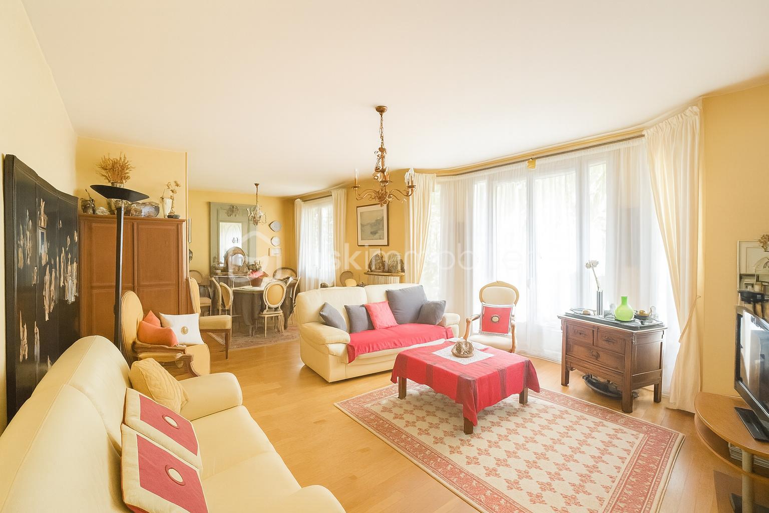 Maison traditionnelle de 135 m² - EF7302C1-23B5-4C65-95B1-E8064EB6A5EF.png