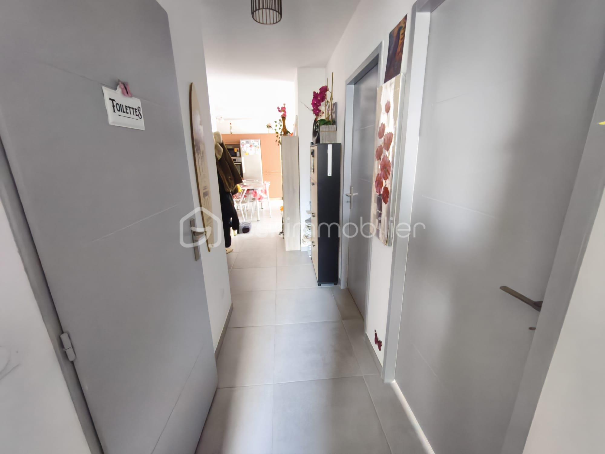 Appartement de 78 m² - couloir.jpg