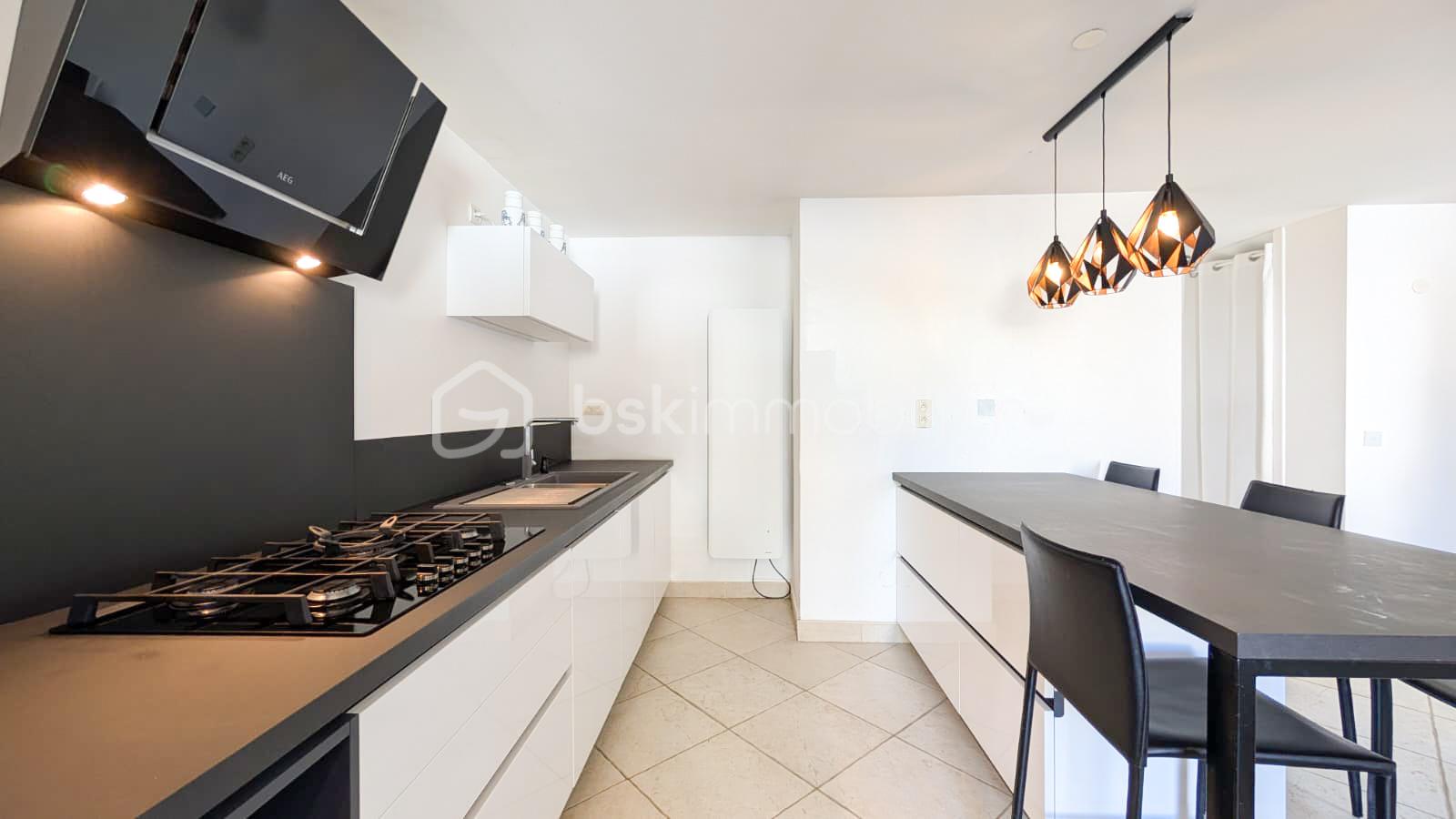 Maison de 135 m² - 9def0202-8acb-434a-aa10-1847096fb002.jpeg