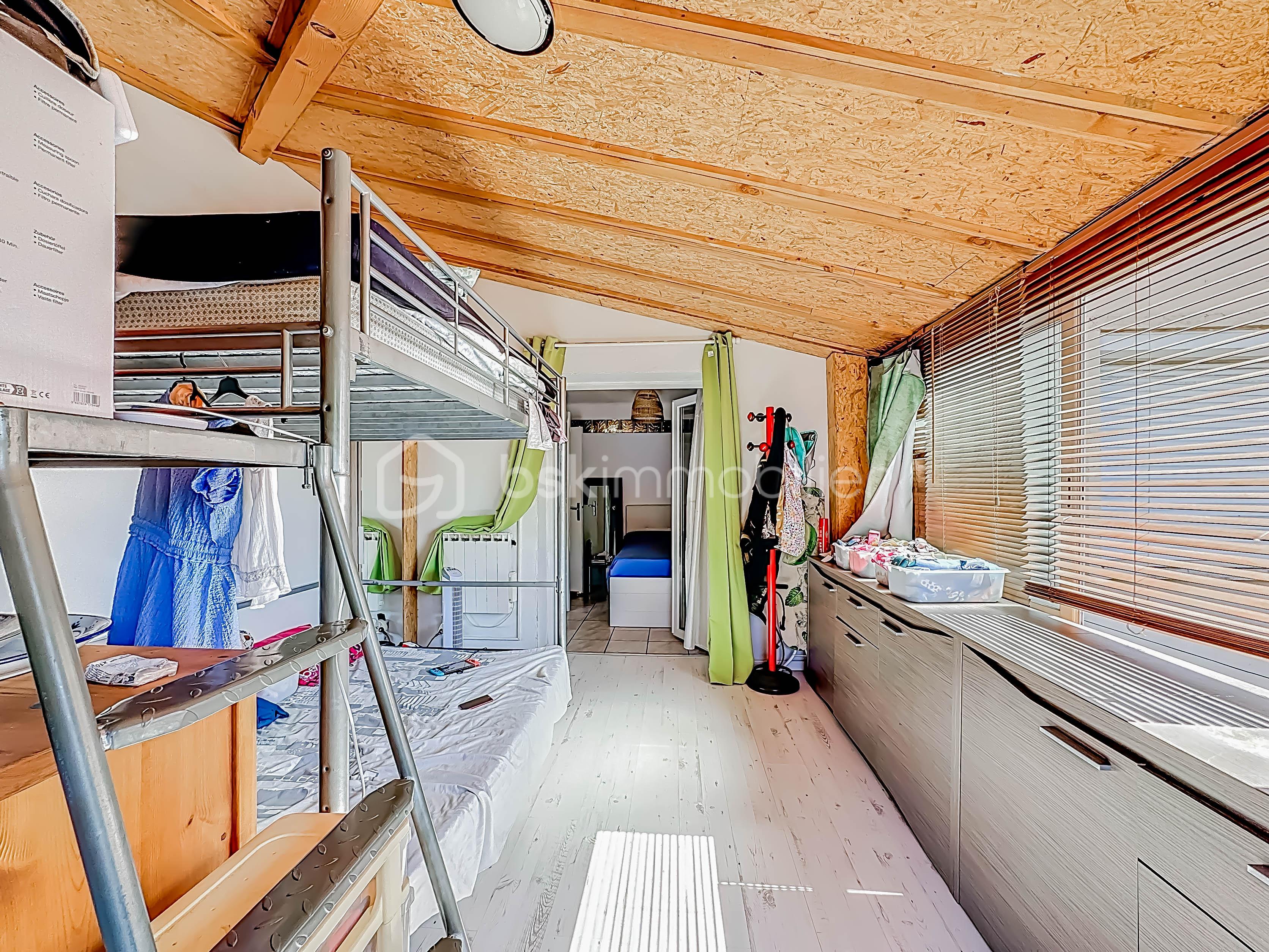 Appartement de 53 m² - IMG_0E562C1B6E5F-10.jpg