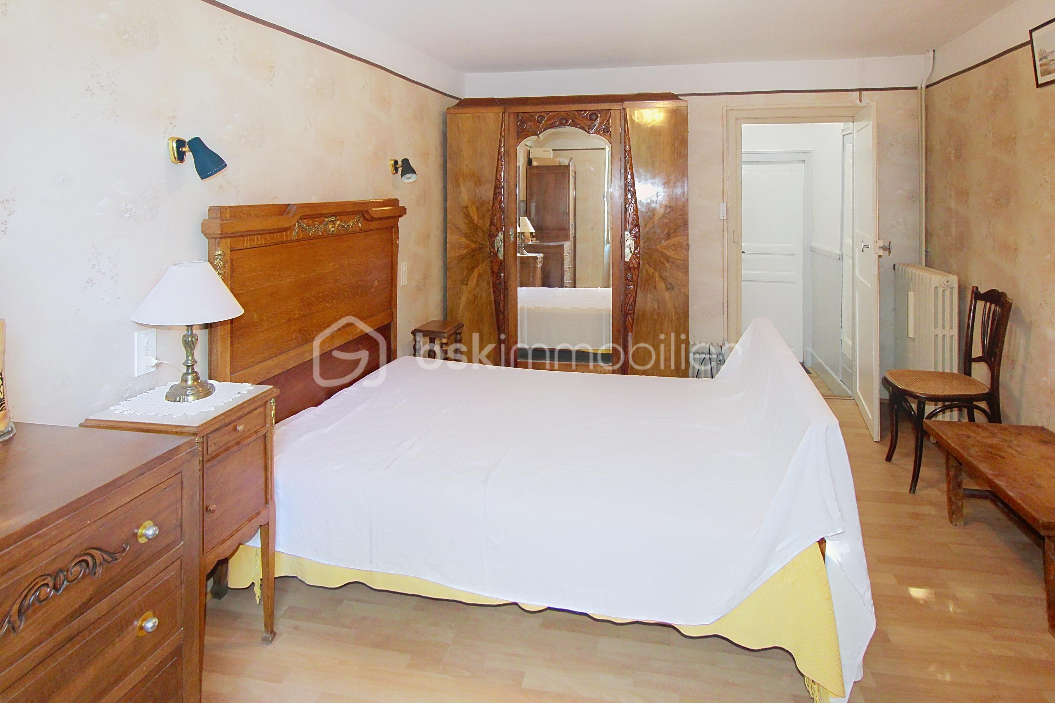 Maison en pierre de 120 m² - demo-tour-10-main-street_00001(34).jpeg