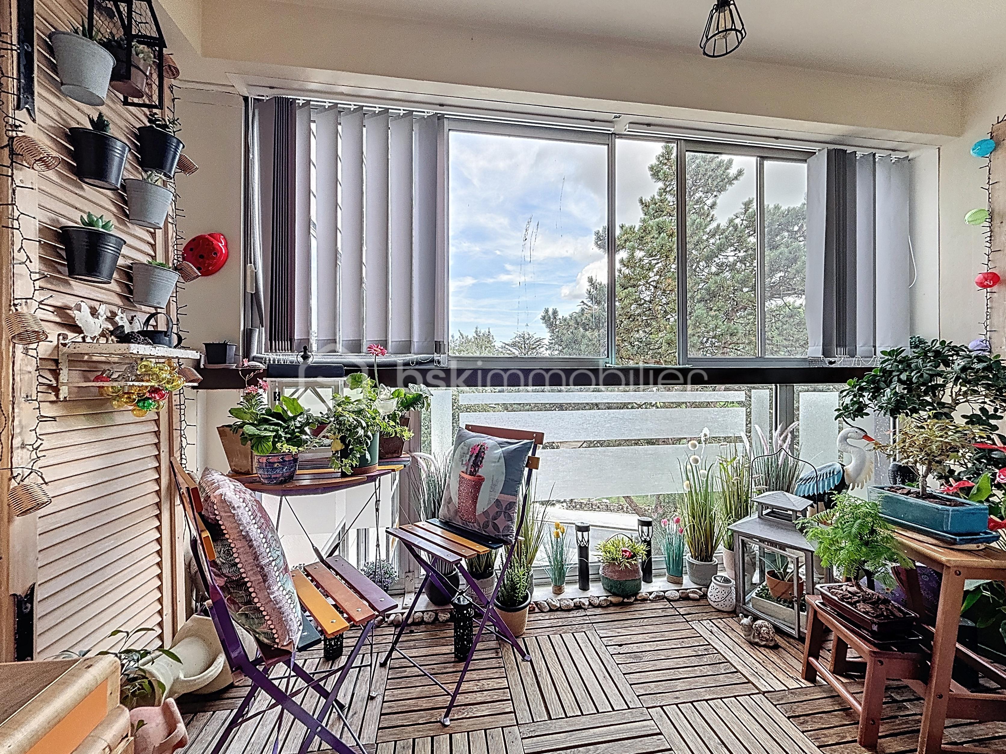 Appartement de 96,44 m² - loggia.jpg
