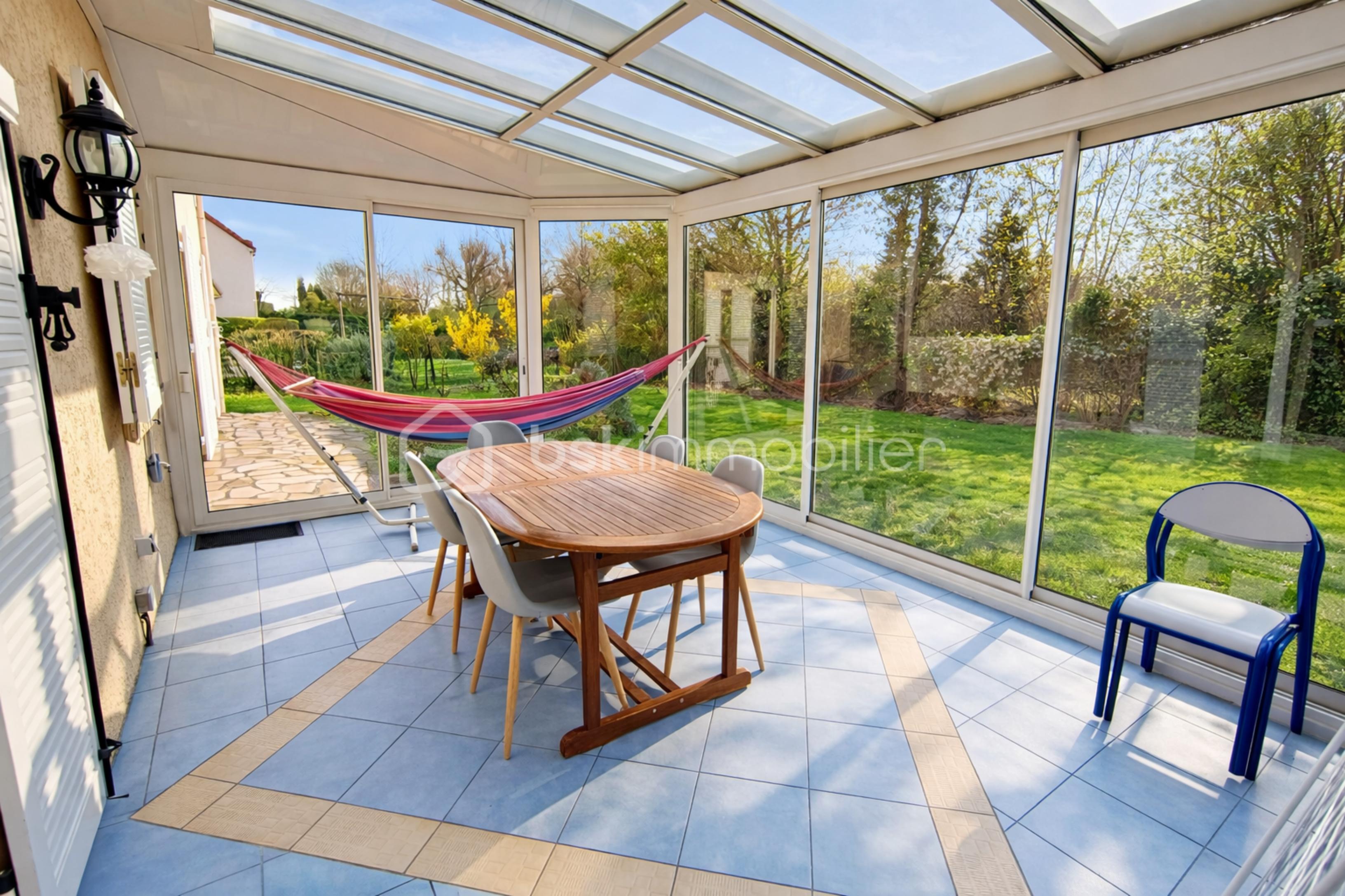 resize_ChatGPT Image 18 mars 2026, 16_12_57.png