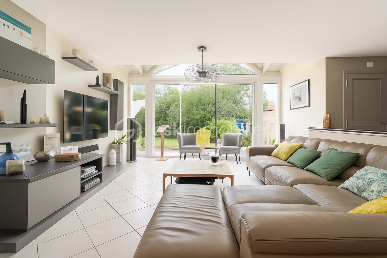 Maison de 201 m² - 241DEA36-F196-4453-8D9E-464B89EC175E.png