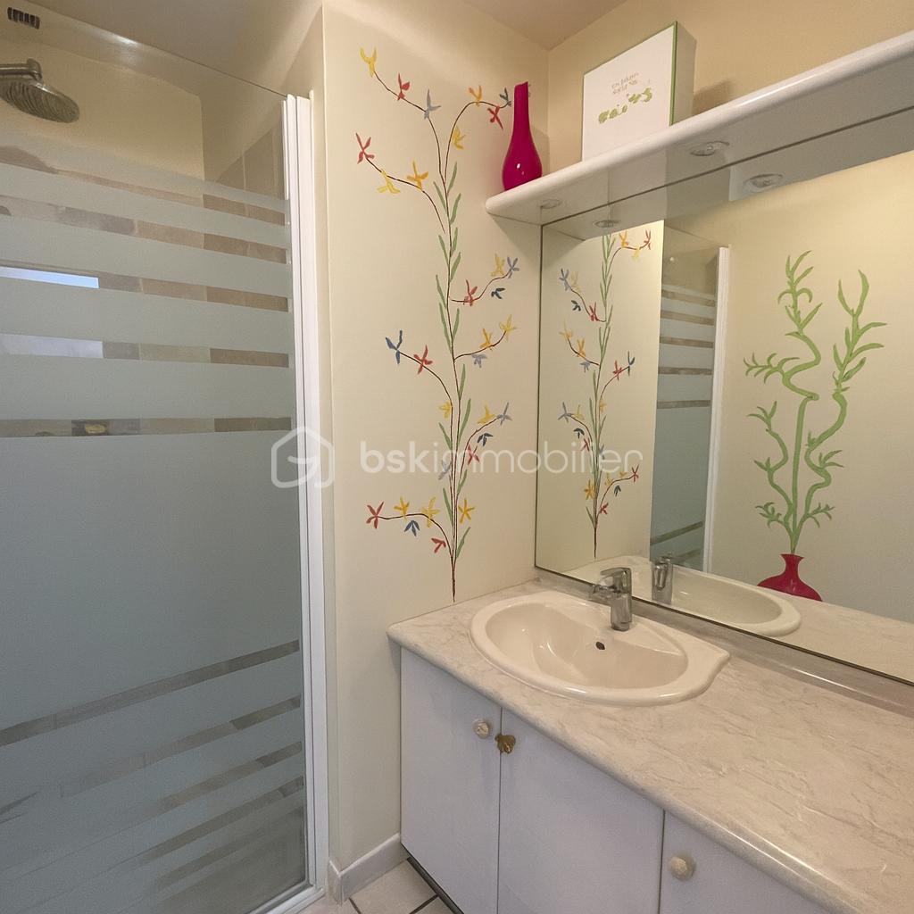 Maison de 201 m² - B7C66436-3E53-4FF4-94BC-B162DB0F1B6A.png