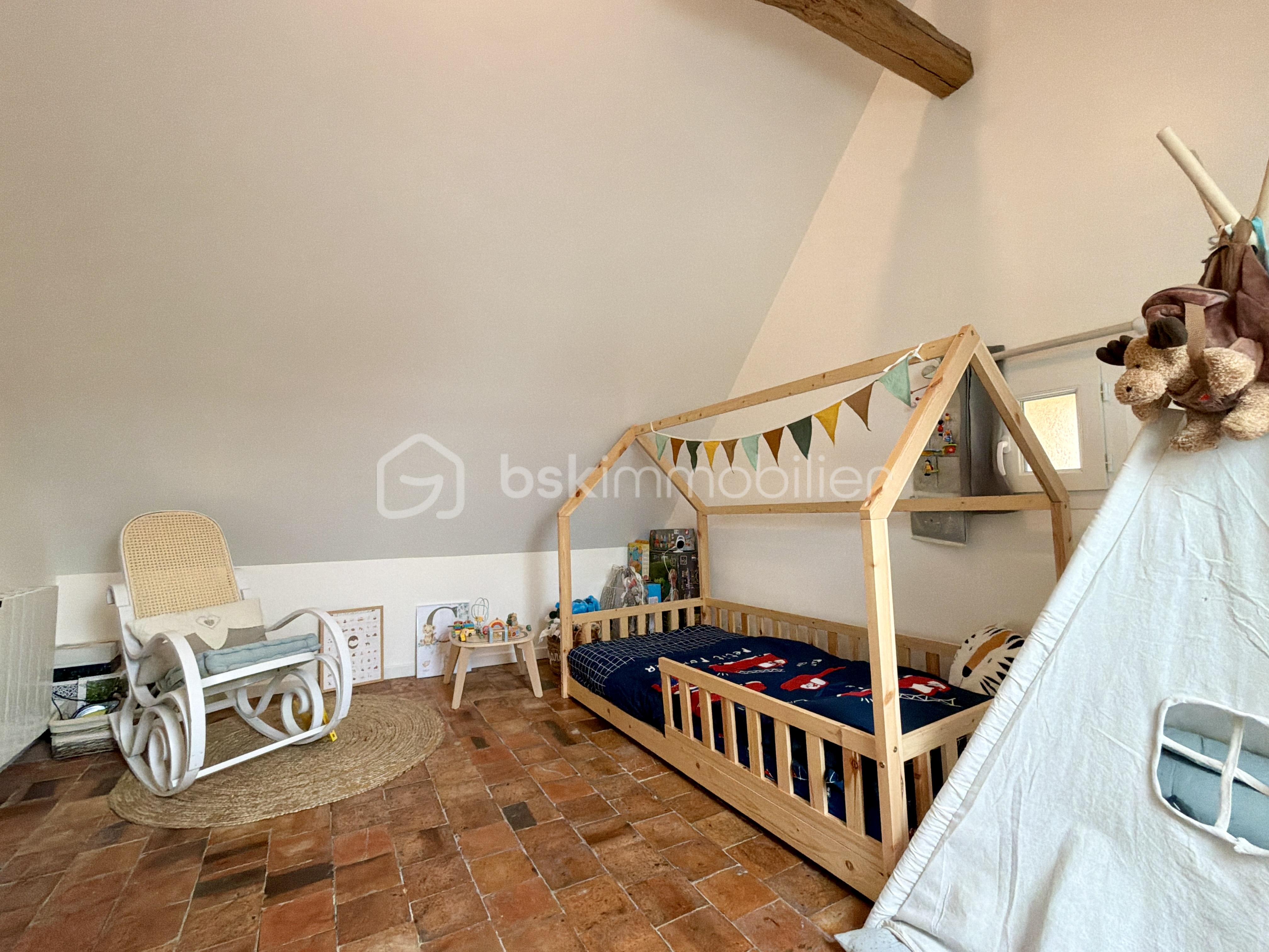 Maison traditionnelle de 84 m² - DJI_20251114_123127_427.jpeg