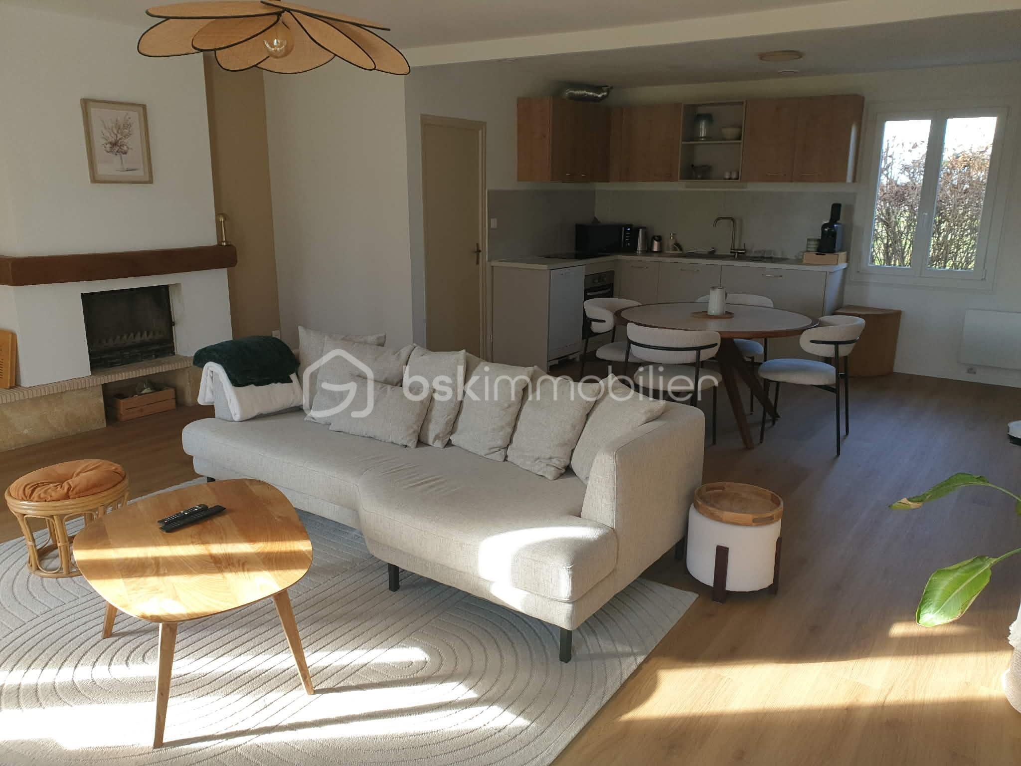 Maison contemporaine de 95 m² - e67f0050-81a8-4ac2-b032-46cda427f588.jpg