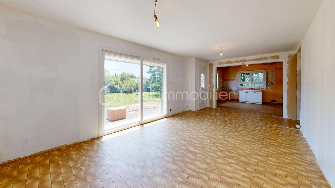34-Rue-du-Gatinais-Living-Room 2.jpg