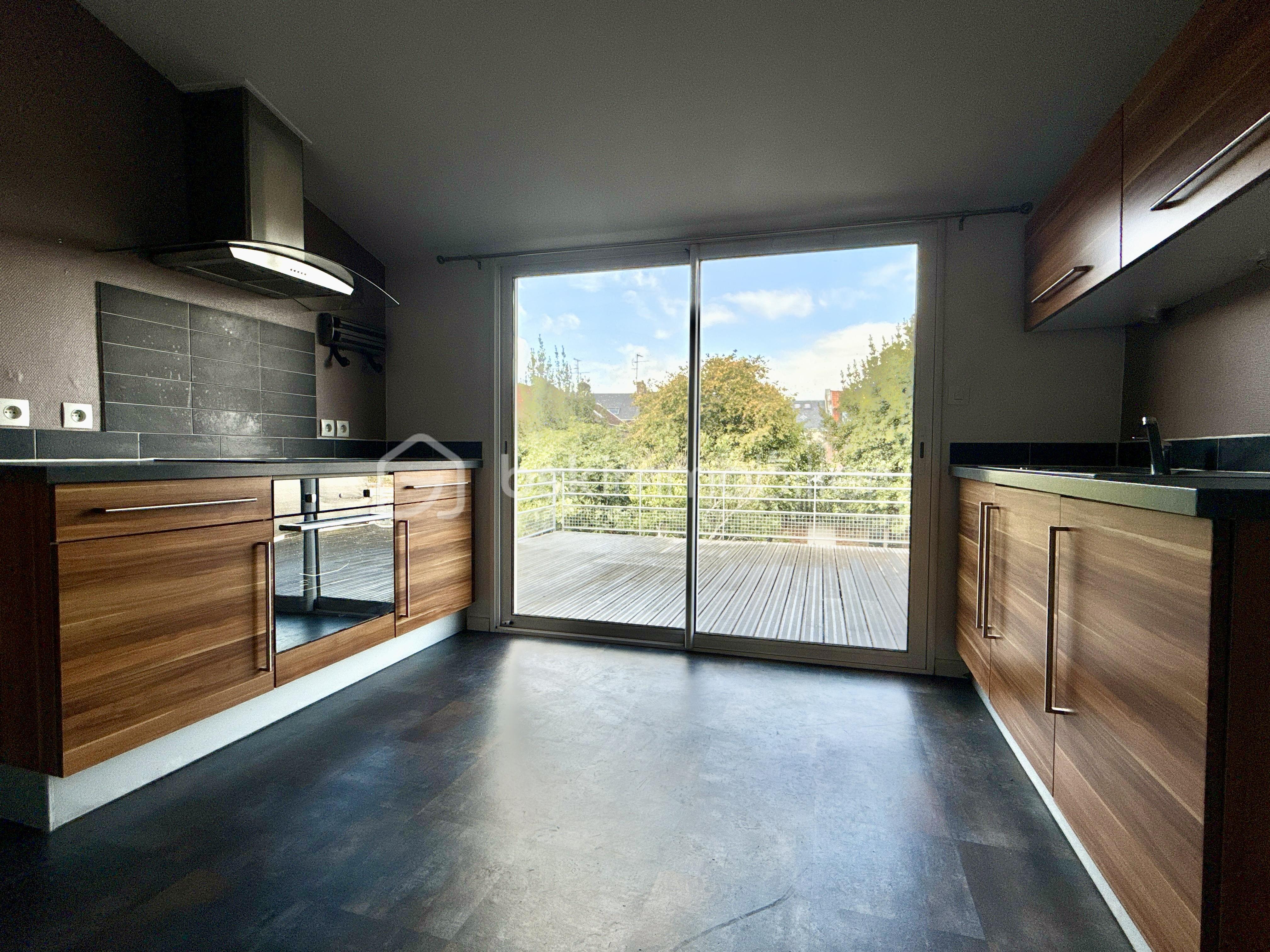 Immeuble de 200 m² - DJI_20251004_131651_560.jpg