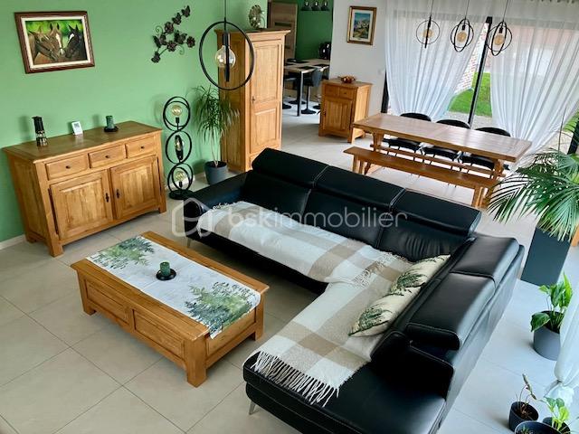 buiron salon du bar.jpeg