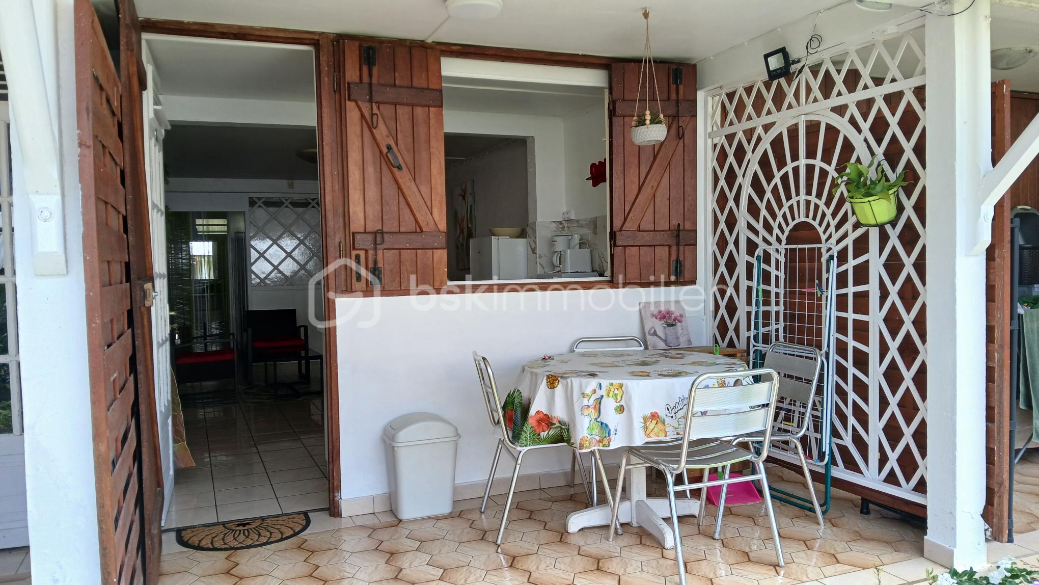 Terrasse entrée fenêtre 20260327.jpg