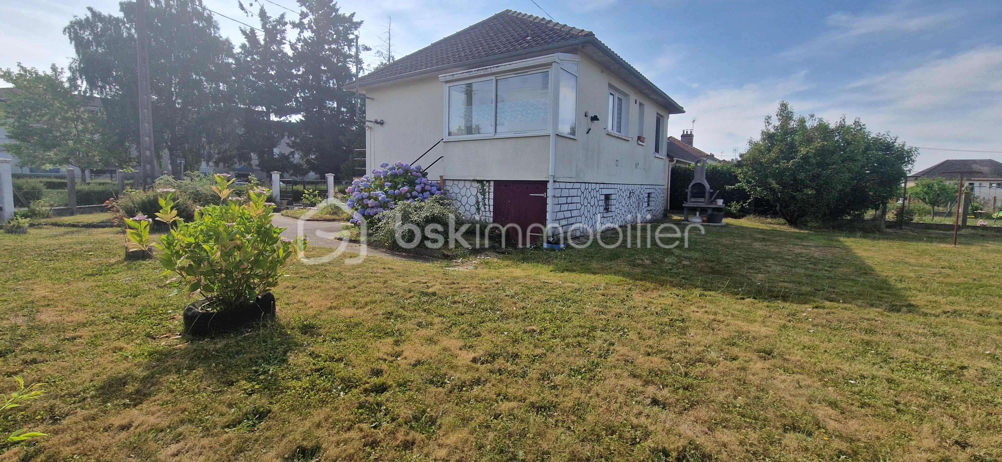 Maison ancienne de 52 m² - terrain.jpg