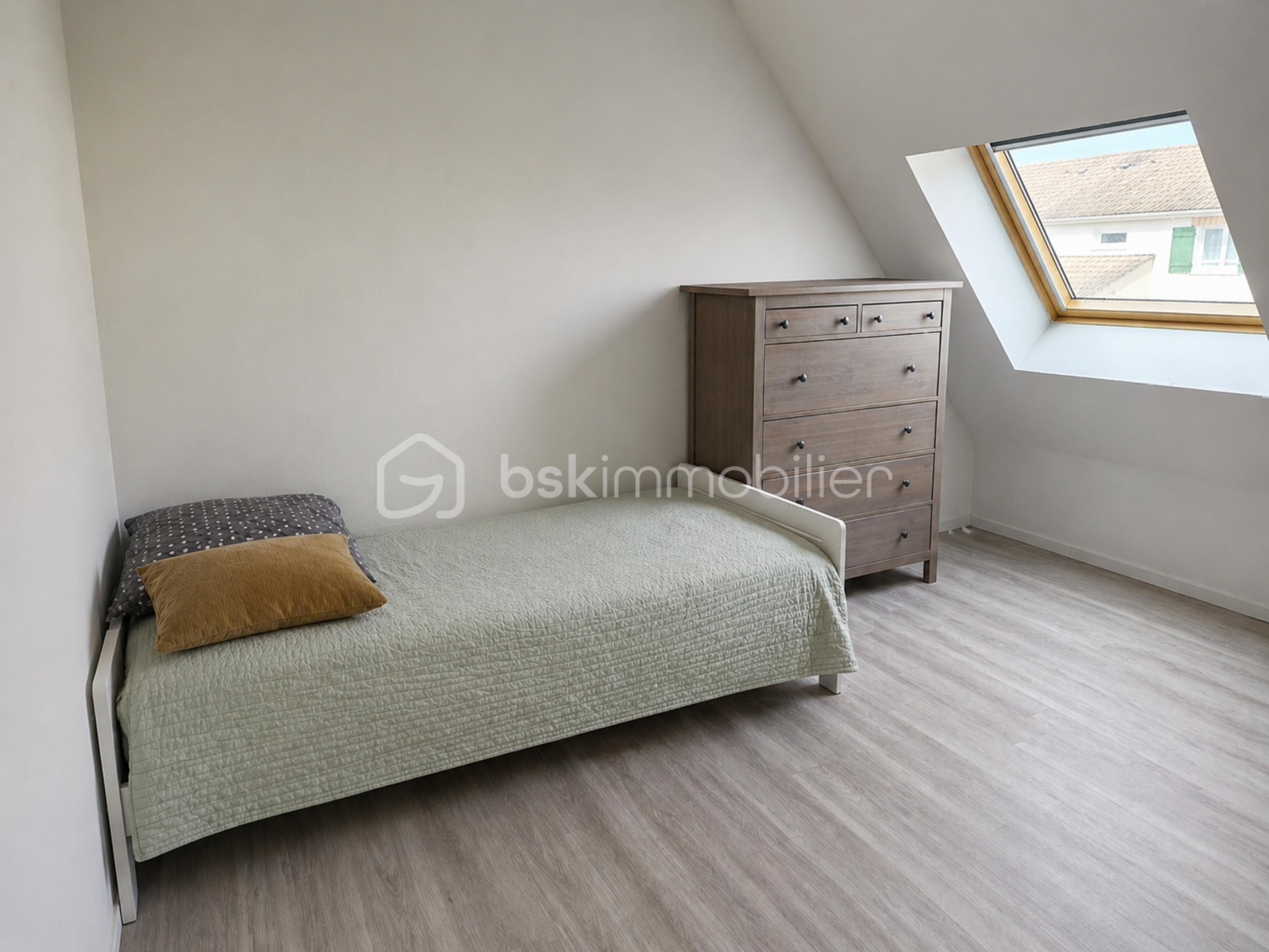 CHAMBRE BOUZEHOUANE.png