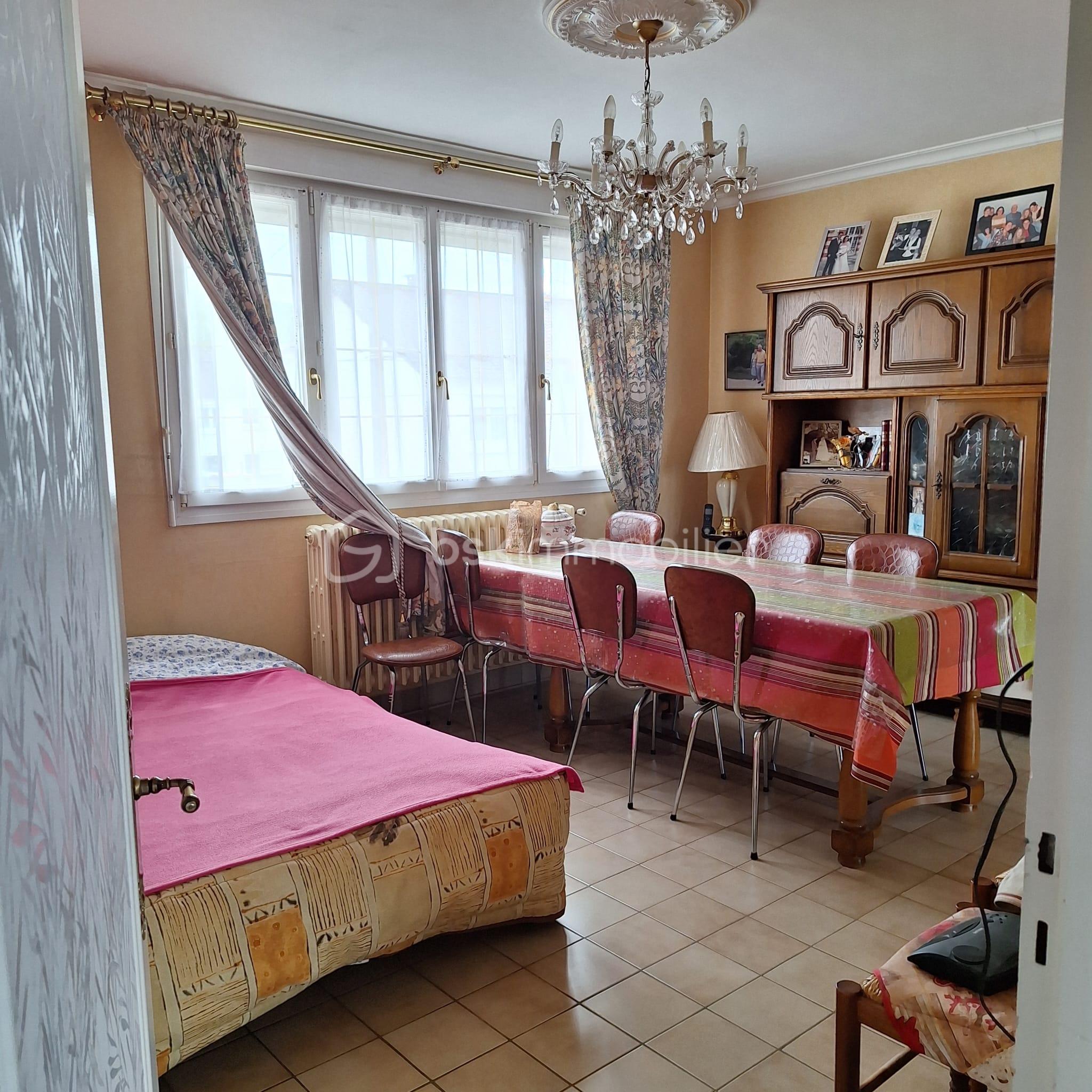 aaf5cdf6-fa41-4cb6-9dc6-8570fc5a59c4.jfif