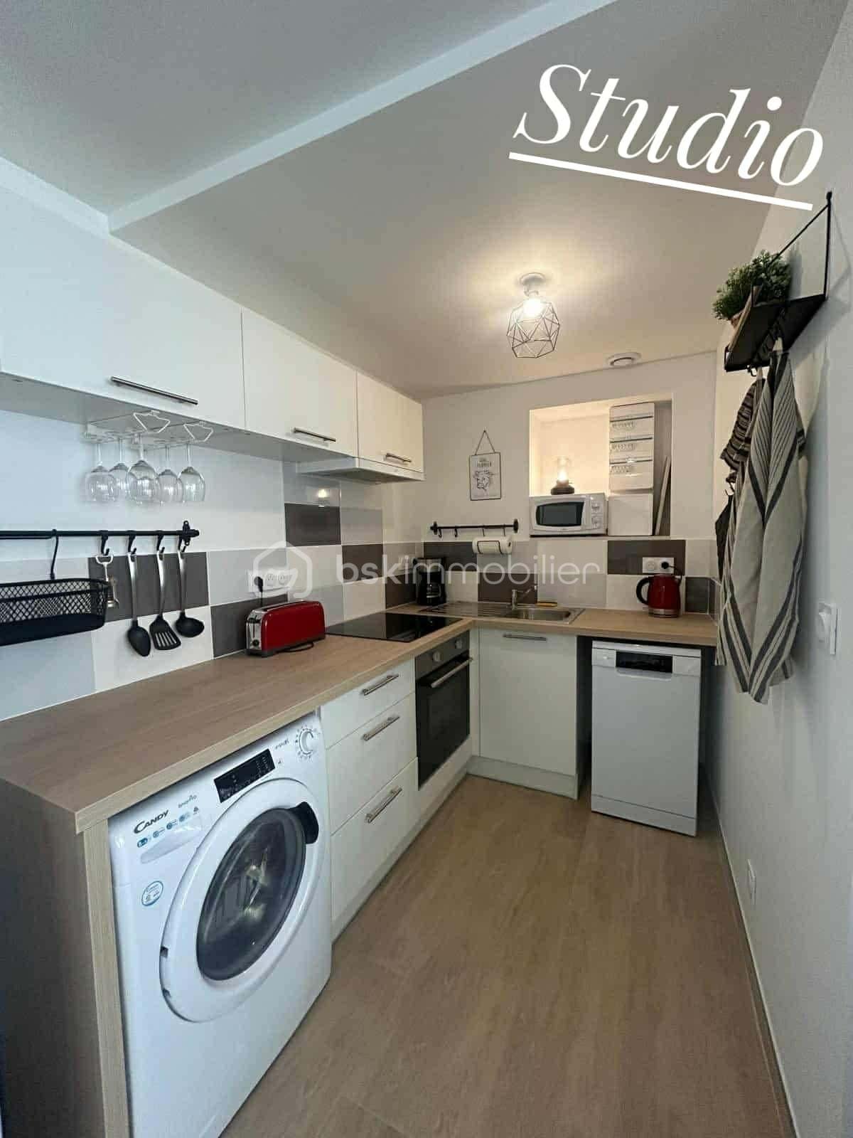 Immeuble mixte de 150 m² - 7c984c6b-df92-4b2c-a306-21955821de65.jpg