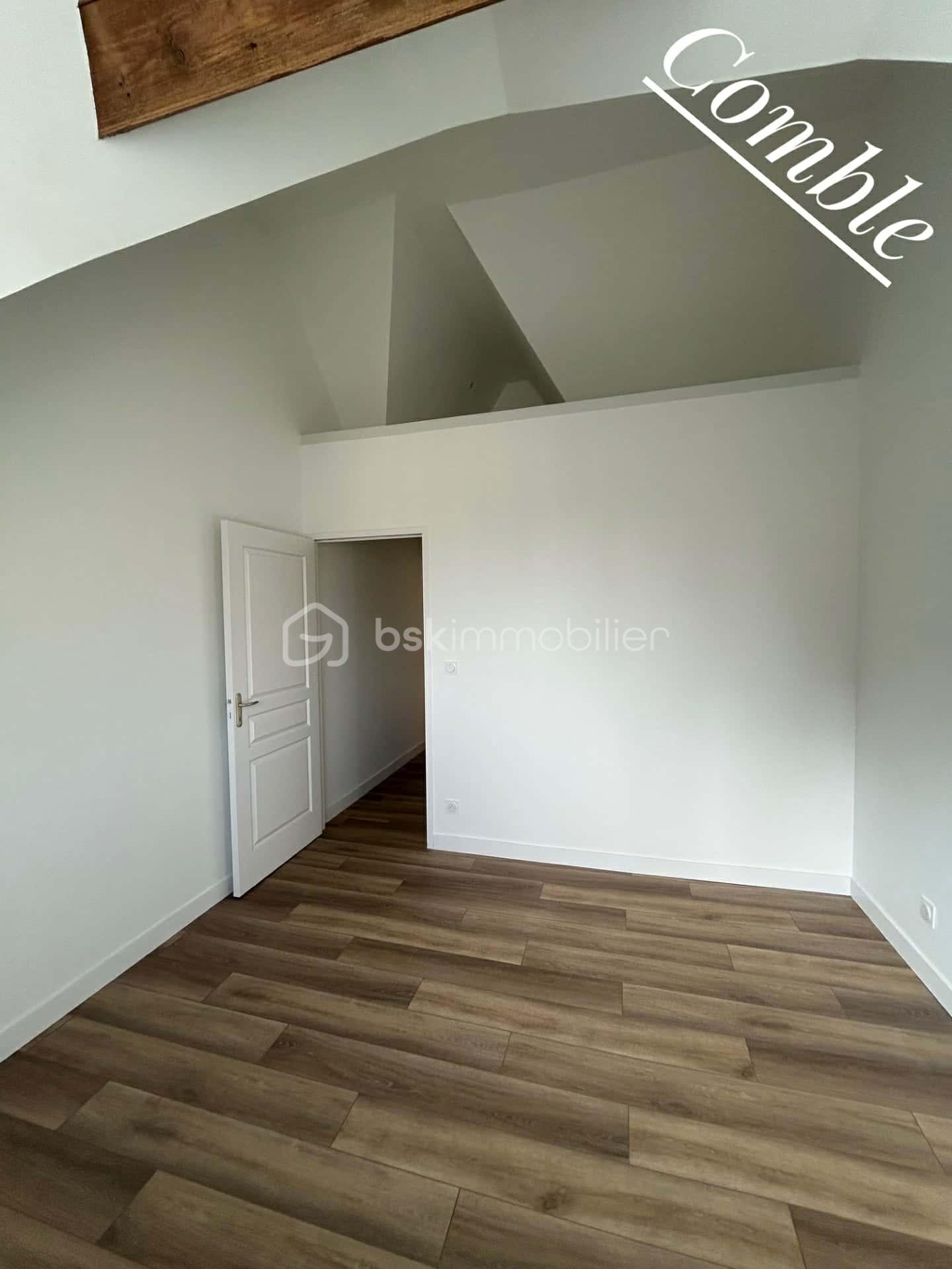 Immeuble mixte de 150 m² - 0e6d5d5a-b883-4765-9fc3-c0c00be8fa50.jpg