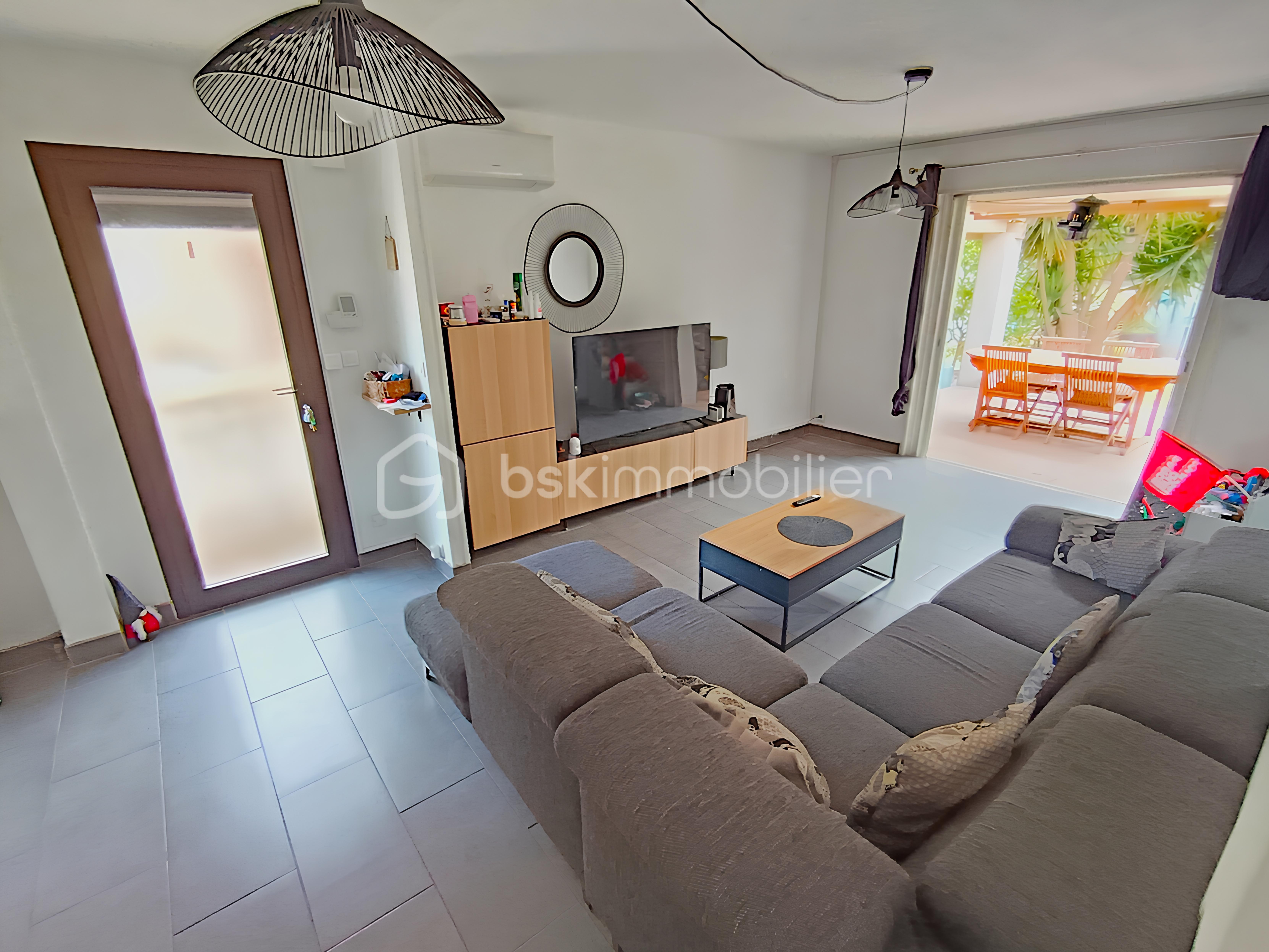 Maison de 94 m² - 4 Séjour 2.jpg
